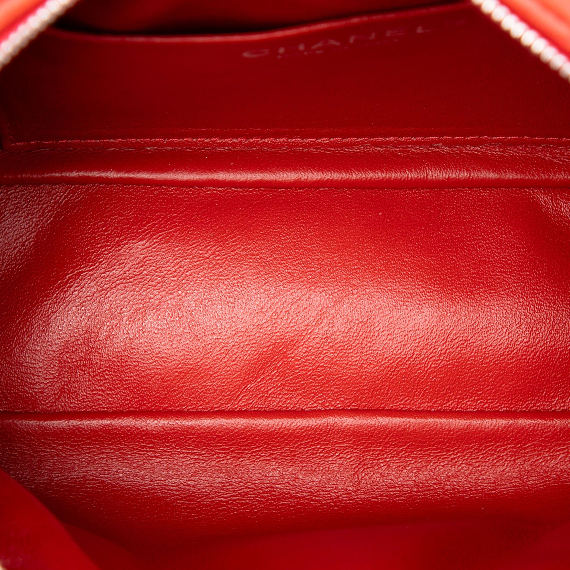 Chanel Quilted Lambskin Camera Bag Size ONE SIZE - 4 Thumbnail