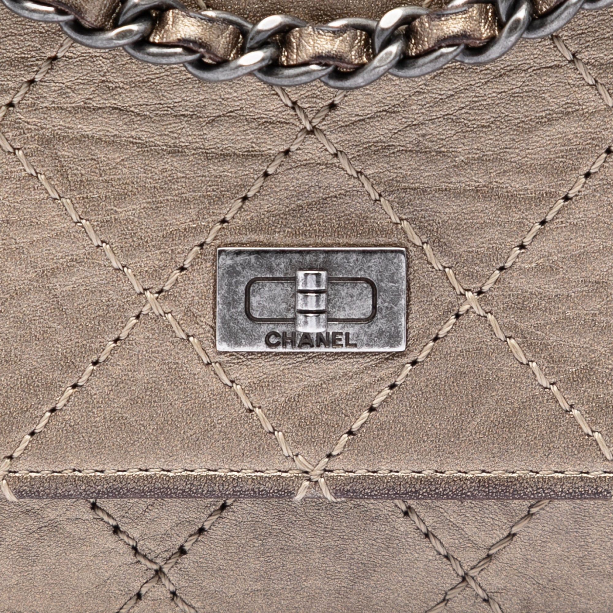 Chanel Quilted Metallic Aged Calfskin Reissue 2.55 Wallet on Chain Size ONE SIZE - 6 Thumbnail