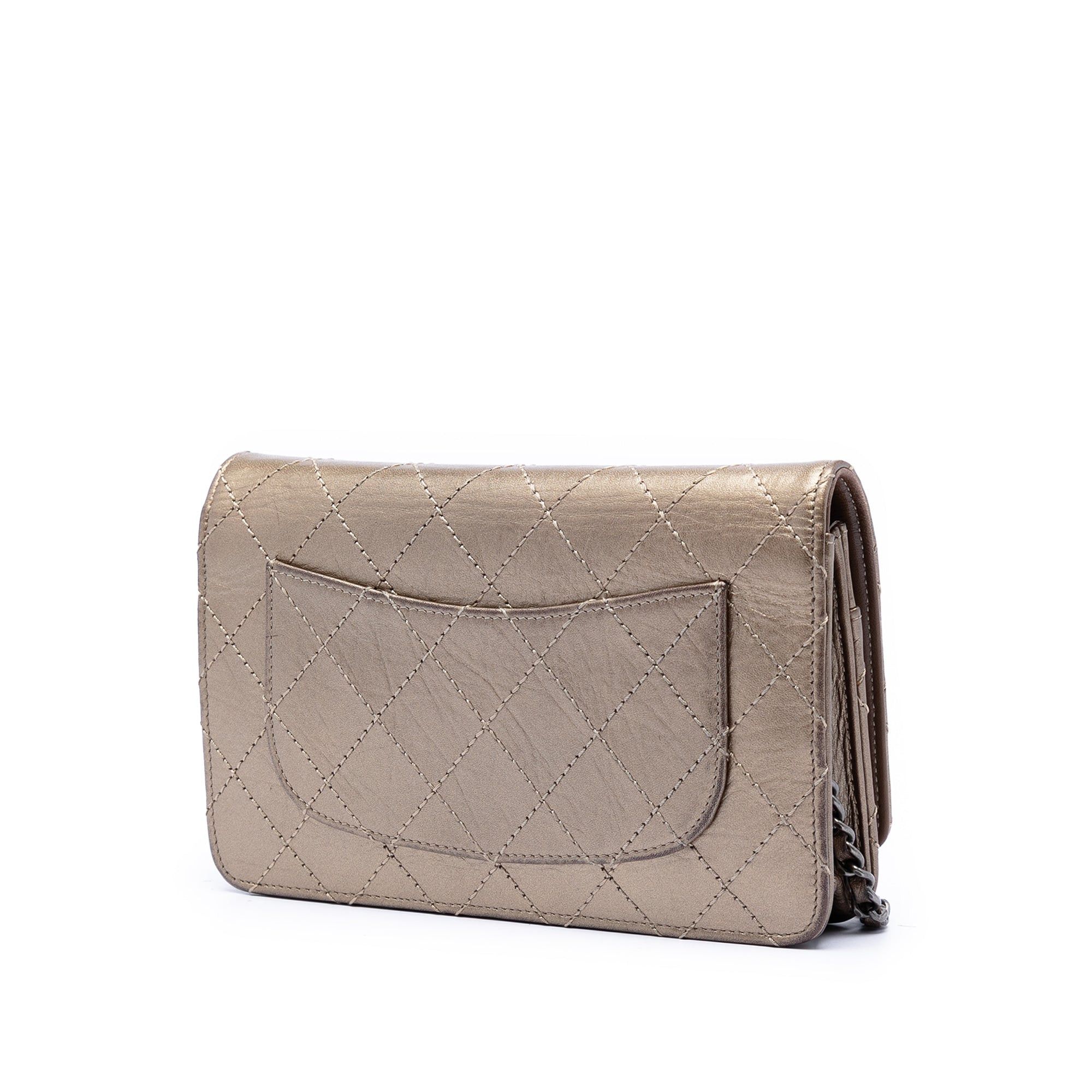 Chanel Quilted Metallic Aged Calfskin Reissue 2.55 Wallet on Chain Size ONE SIZE - 2 Thumbnail