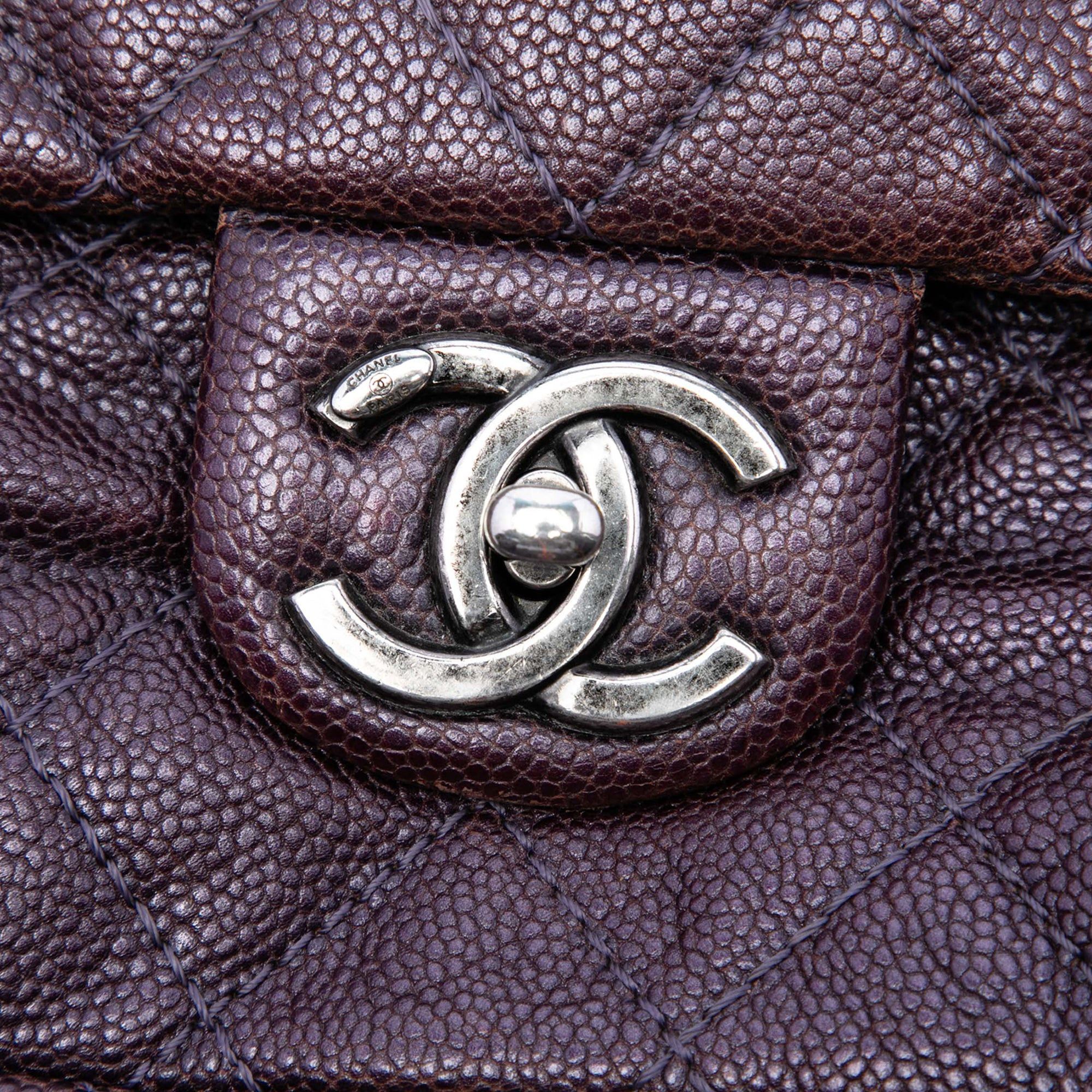 Chanel Jumbo Quilted Iridescent Caviar Easy Flap Size ONE SIZE - 5 Thumbnail