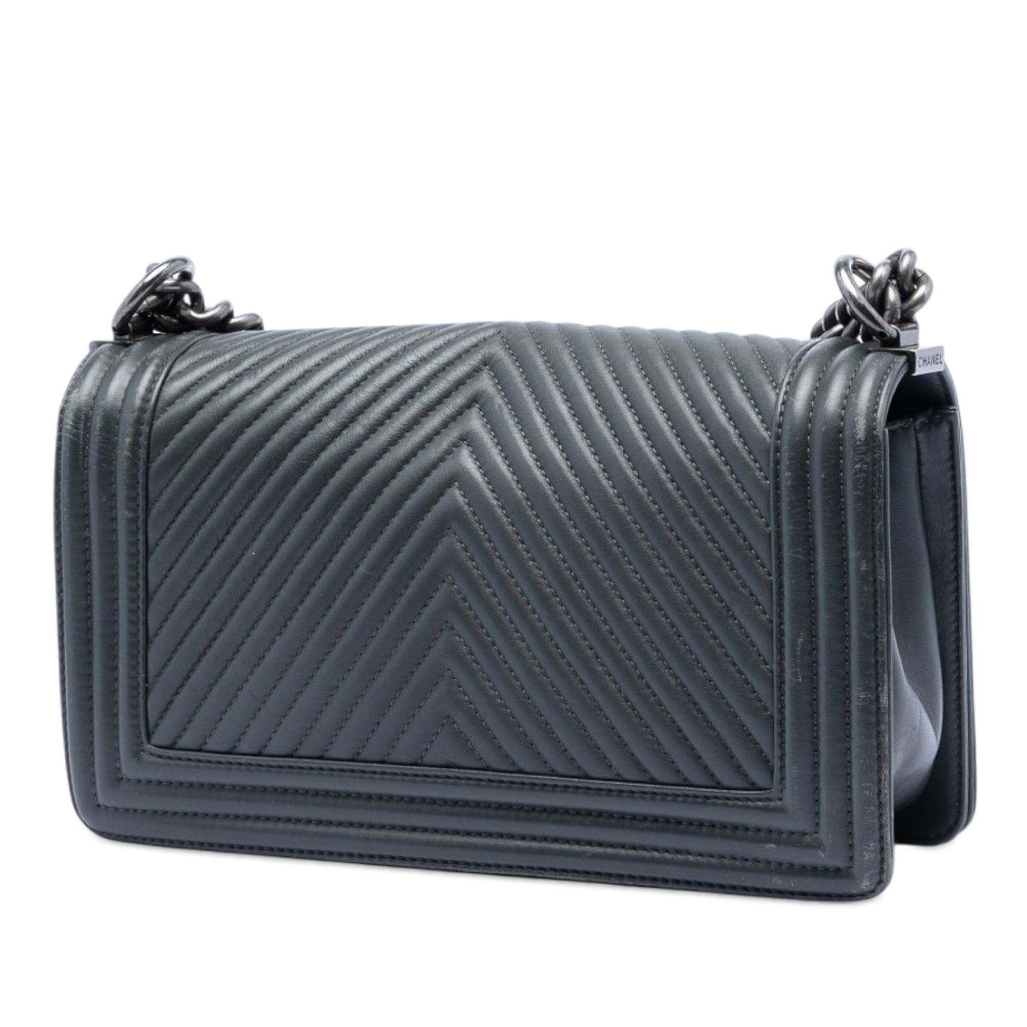 Chanel Old Medium Chevron Lambskin Boy Flap Size ONE SIZE - 2 Thumbnail