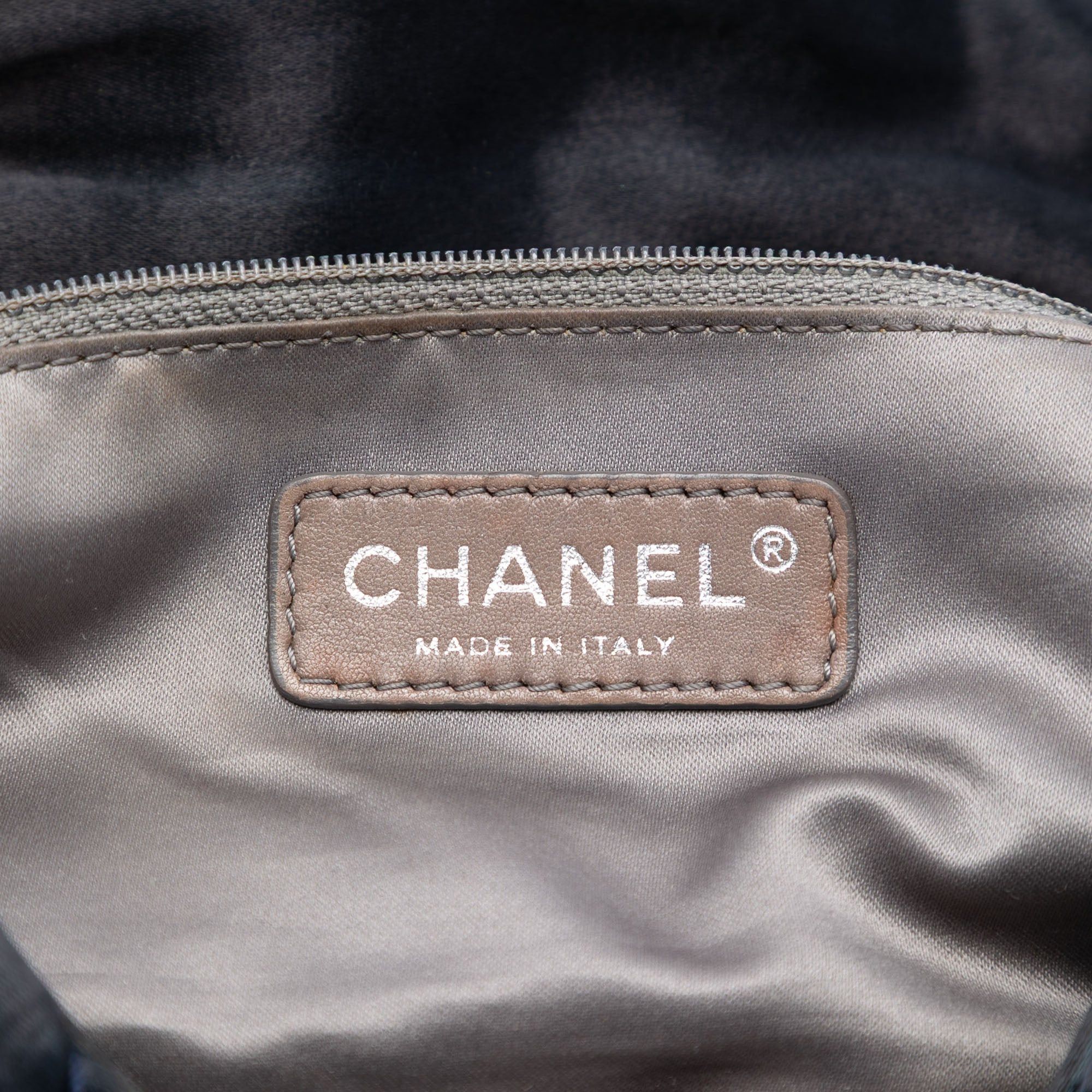 Chanel Medium CC Quilted Satin Single Flap Size ONE SIZE - 5 Thumbnail