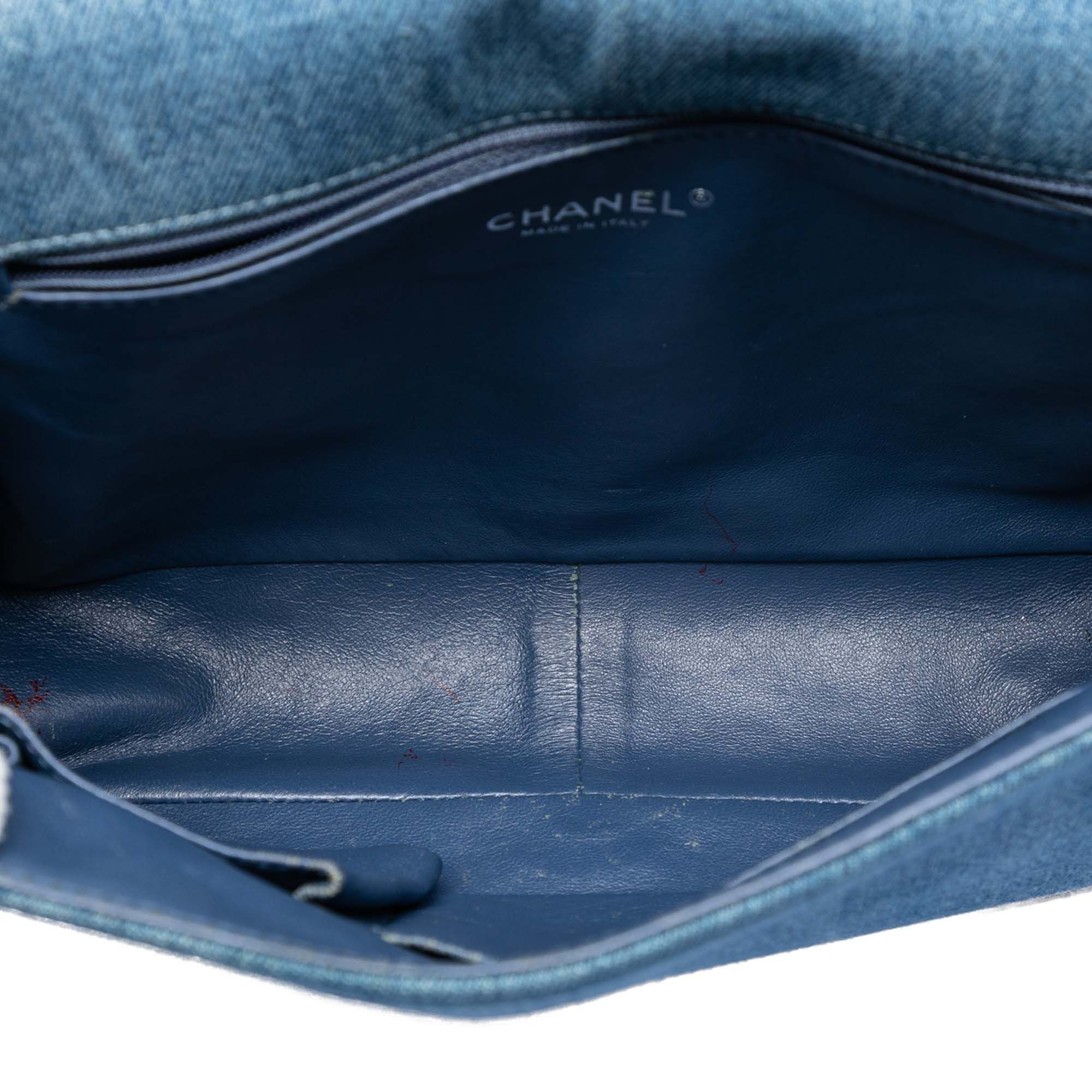Chanel Large Quilted Denim Boy Flap Size ONE SIZE - 4 Thumbnail