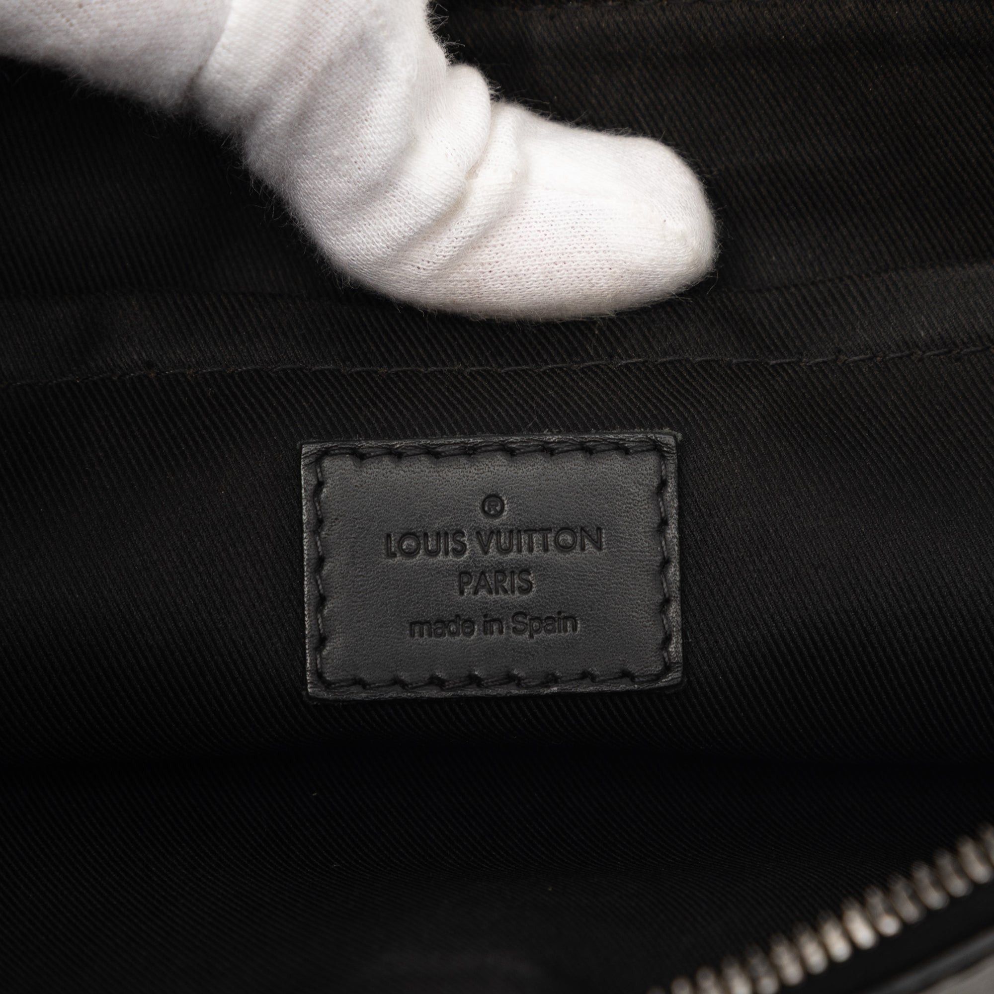Louis Vuitton Monogram Shadow Discovery Pochette Size ONE SIZE - 5 Thumbnail