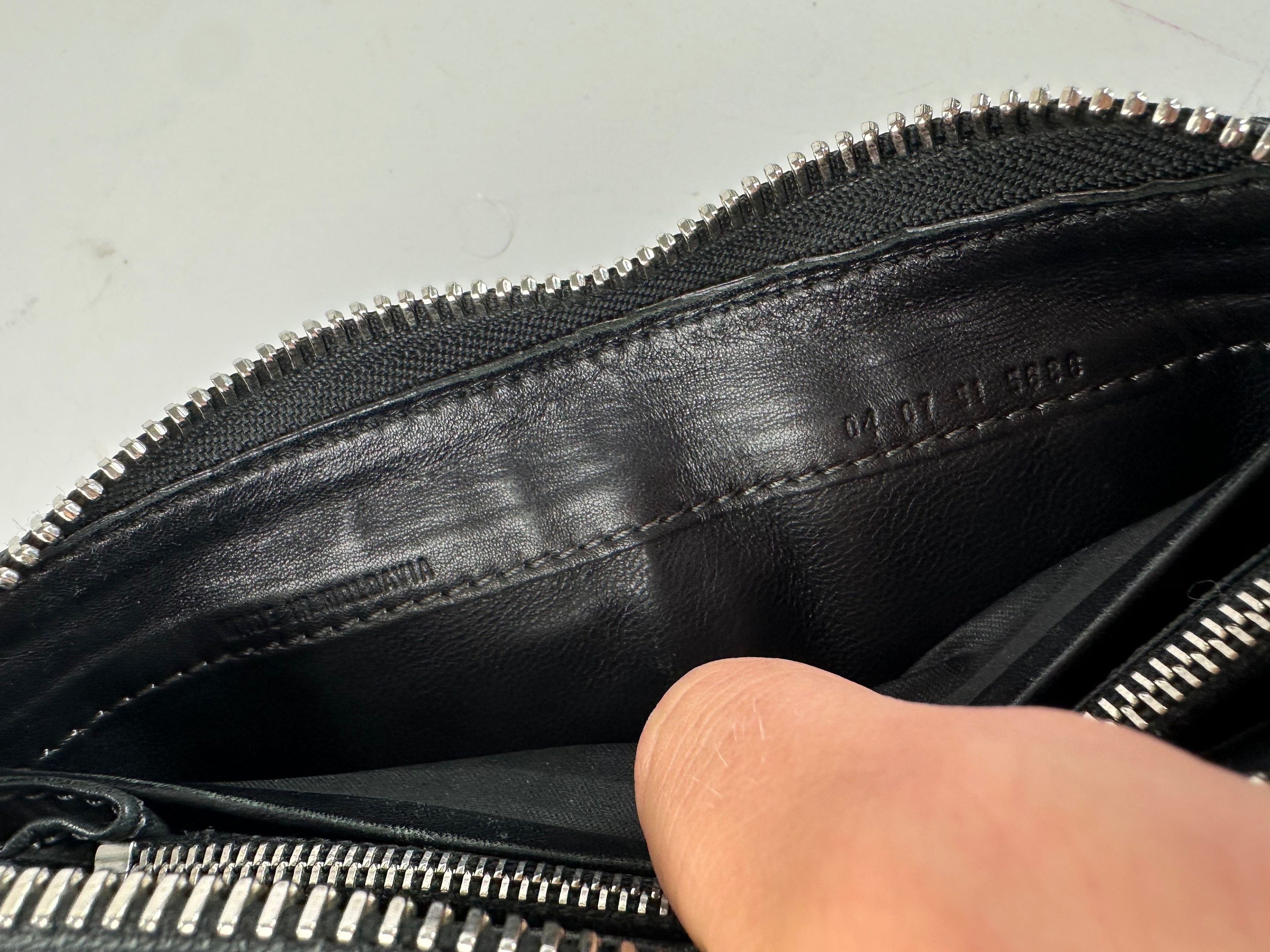 Chloe Vintage Patent Leather Zip-Around Continental Wallet Black Size ONE SIZE - 4 Thumbnail