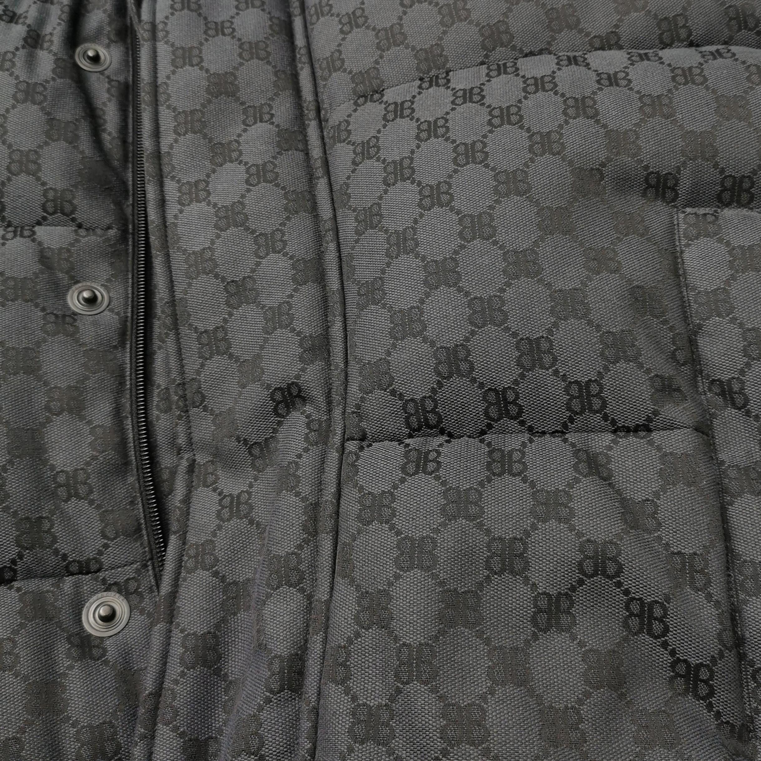 Balenciaga Balenciaga Men s Vests Size US S / EU 44-46 / 1 - 3 Thumbnail