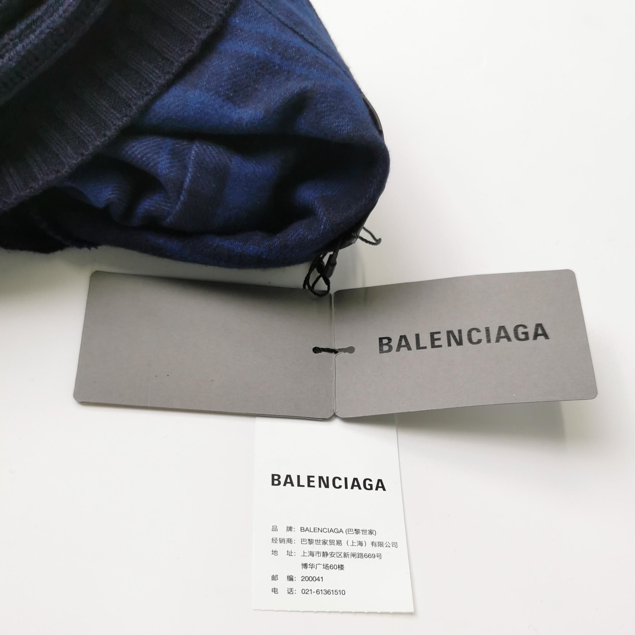 Balenciaga Balenciaga Men s Short Sleeve Shirts Size US S / EU 44-46 / 1 - 5 Thumbnail