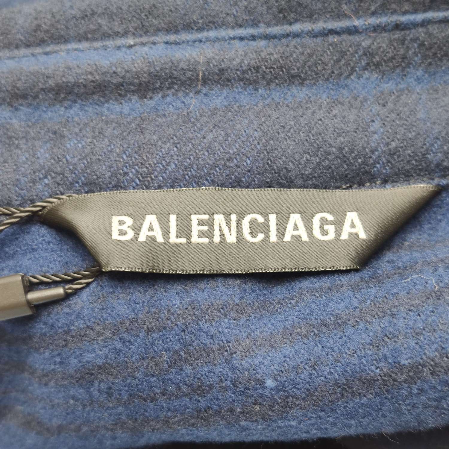 Balenciaga Balenciaga Men s Short Sleeve Shirts Size US S / EU 44-46 / 1 - 6 Thumbnail
