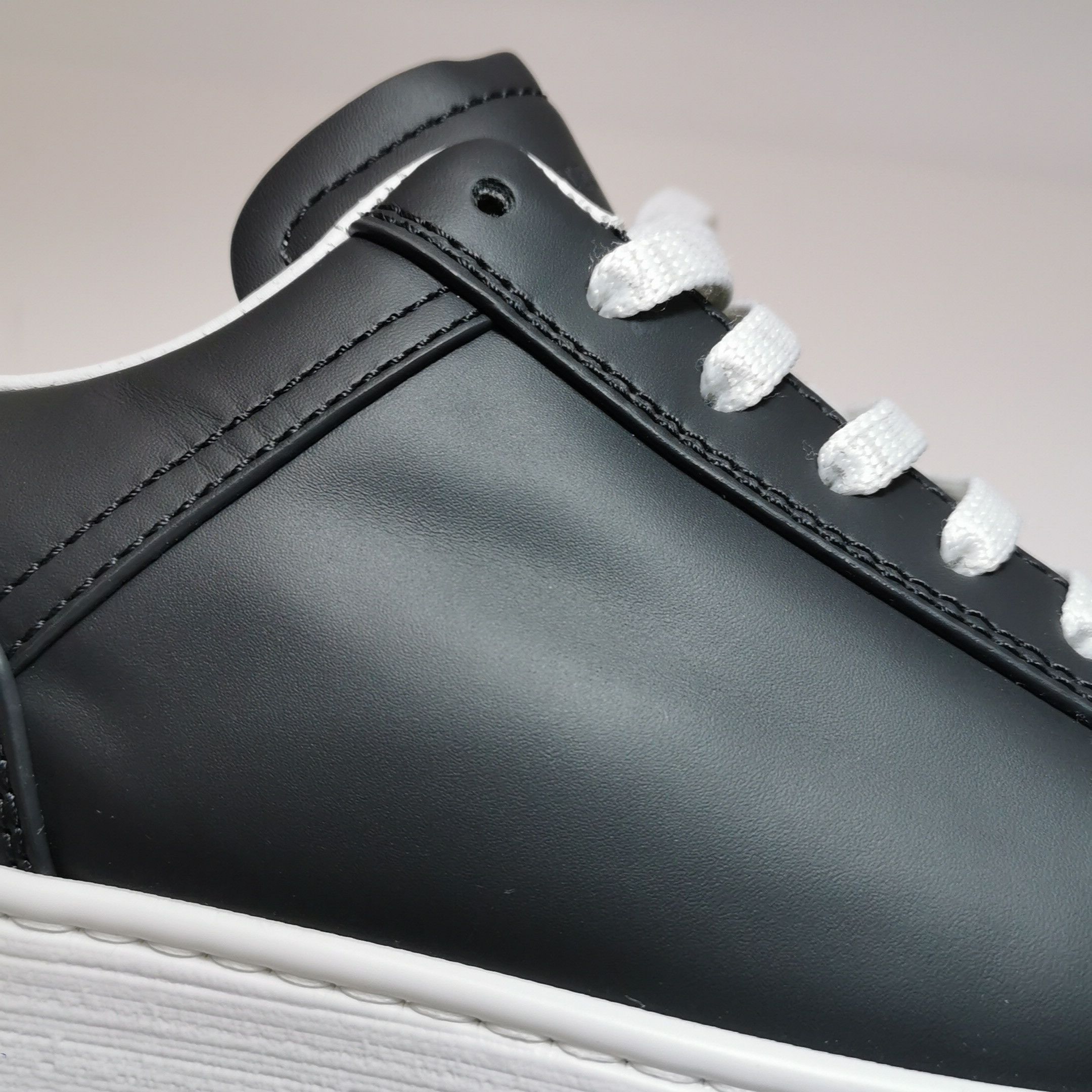 Bottega Veneta Bottega Veneta Men 6 Lowtop Sneakers Size US 6 / EU 39 - 11 Thumbnail