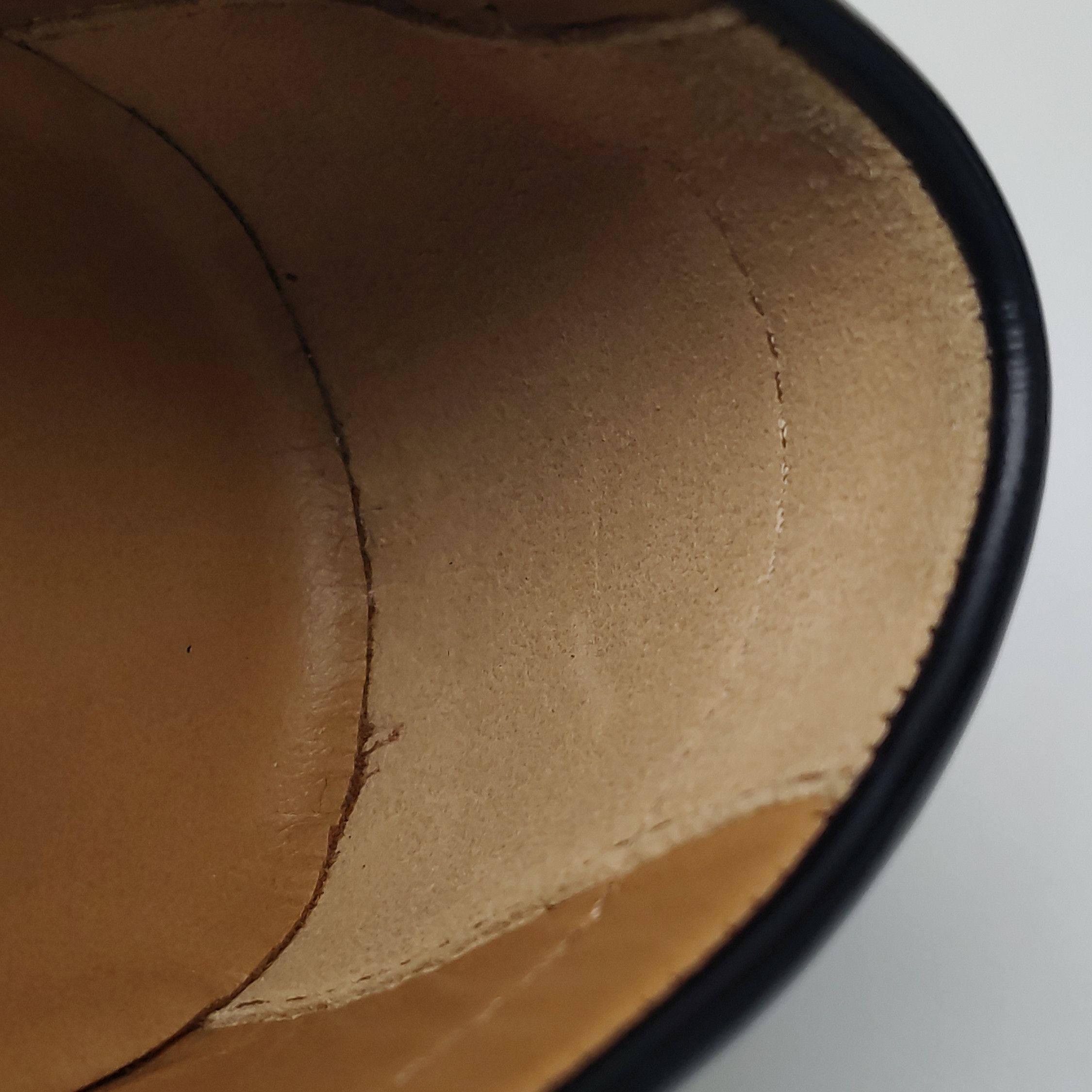 Gucci Gucci Men 5.5 Leather Size US 5.5 / EU 38 - 16 Thumbnail