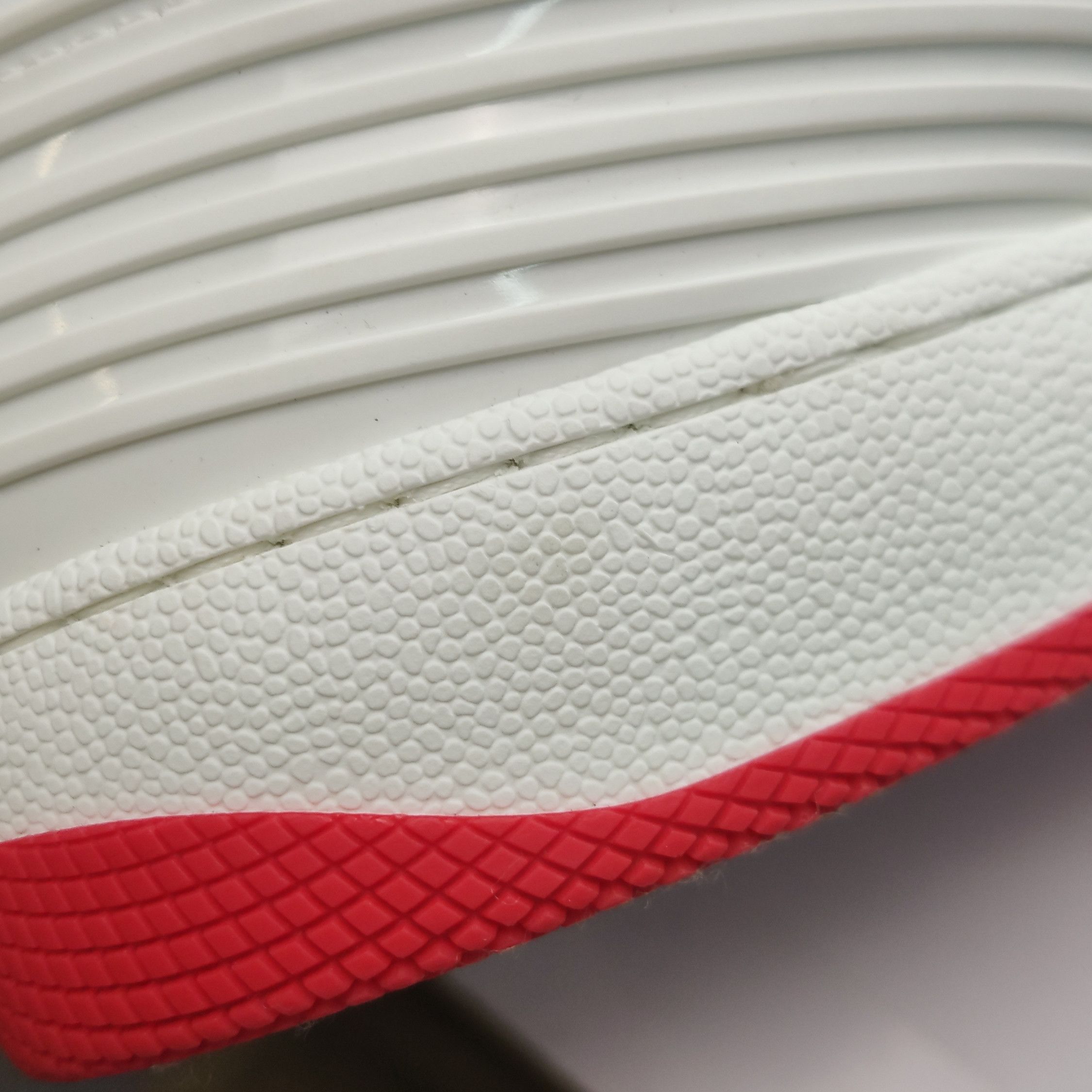 Gucci Gucci Men 8.5 Lowtop Sneakers Size US 8.5 / EU 41-42 - 9 Thumbnail