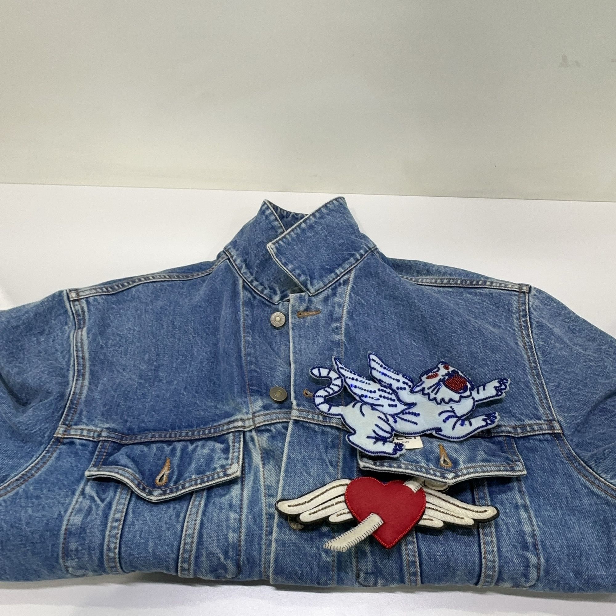 Gucci Gucci Animal Patch Denim Jacket Size S Size US S / EU 44-46 / 1 - 9 Thumbnail