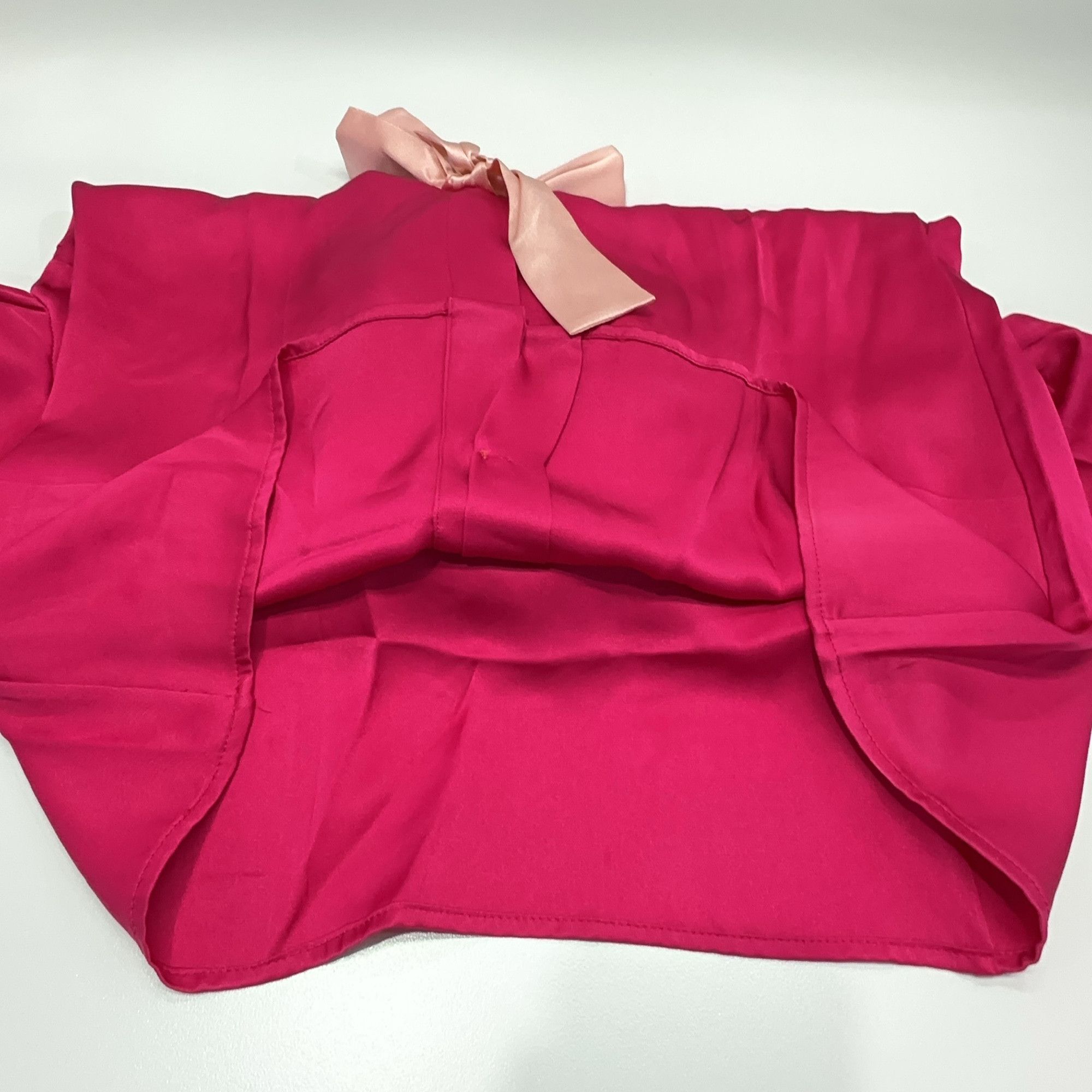 Gucci Gucci Silk Bow Button Up Shirt Size 40 Size S / US 4 / IT 40 - 11 Thumbnail