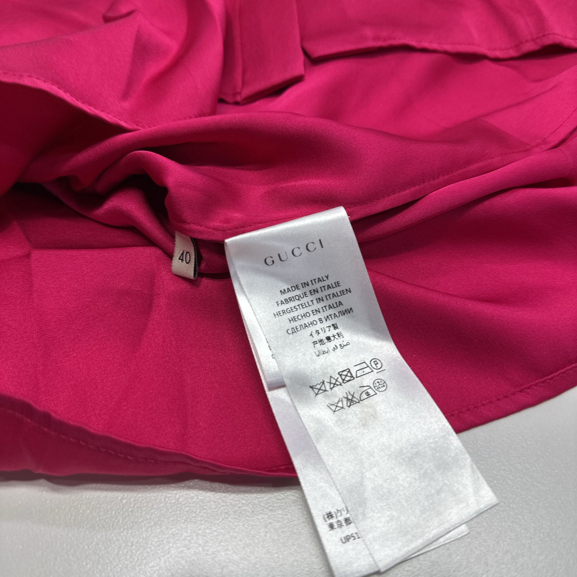 Gucci Gucci Silk Bow Button Up Shirt Size 40 Size S / US 4 / IT 40 - 4 Thumbnail