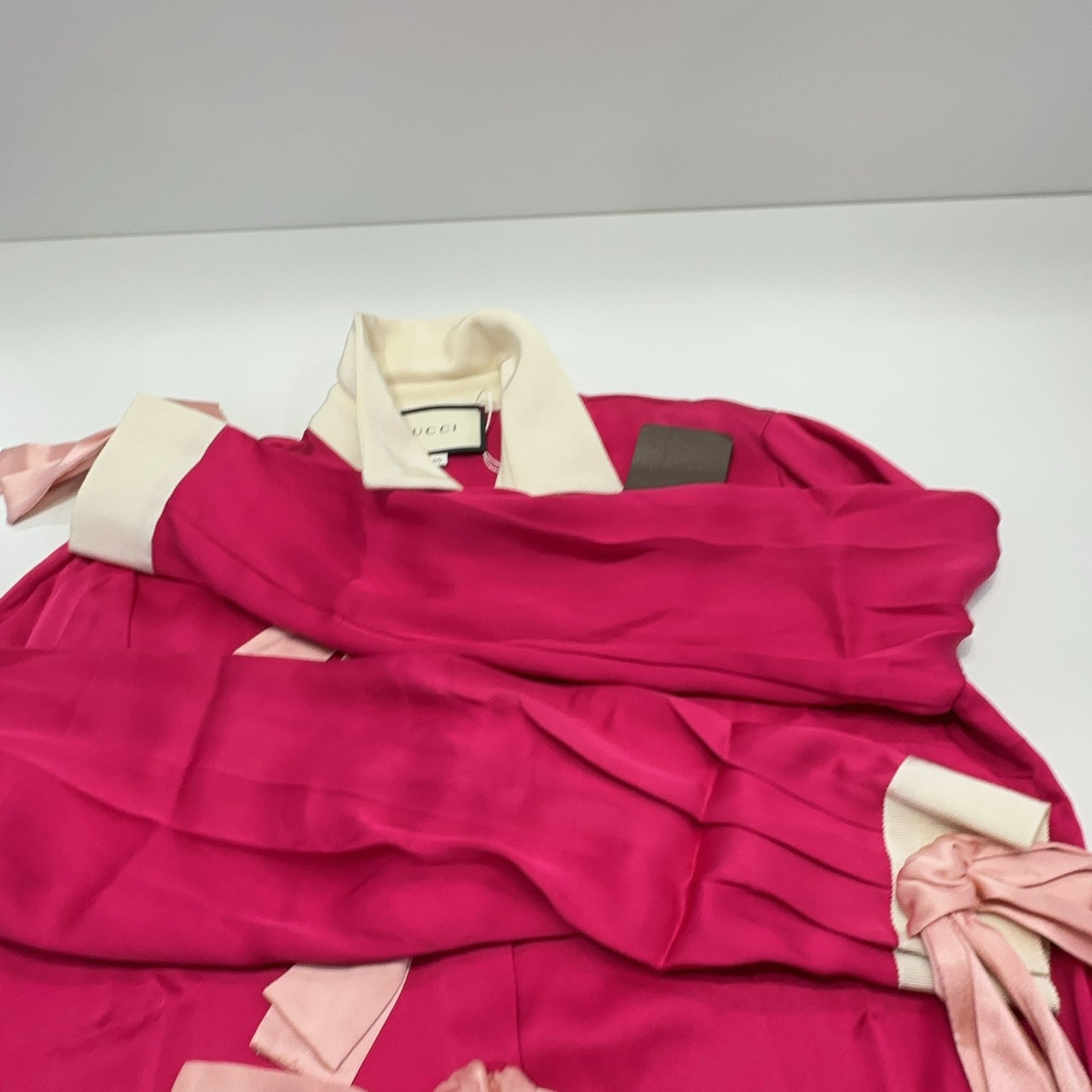 Gucci Gucci Silk Bow Button Up Shirt Size 40 Size S / US 4 / IT 40 - 12 Thumbnail
