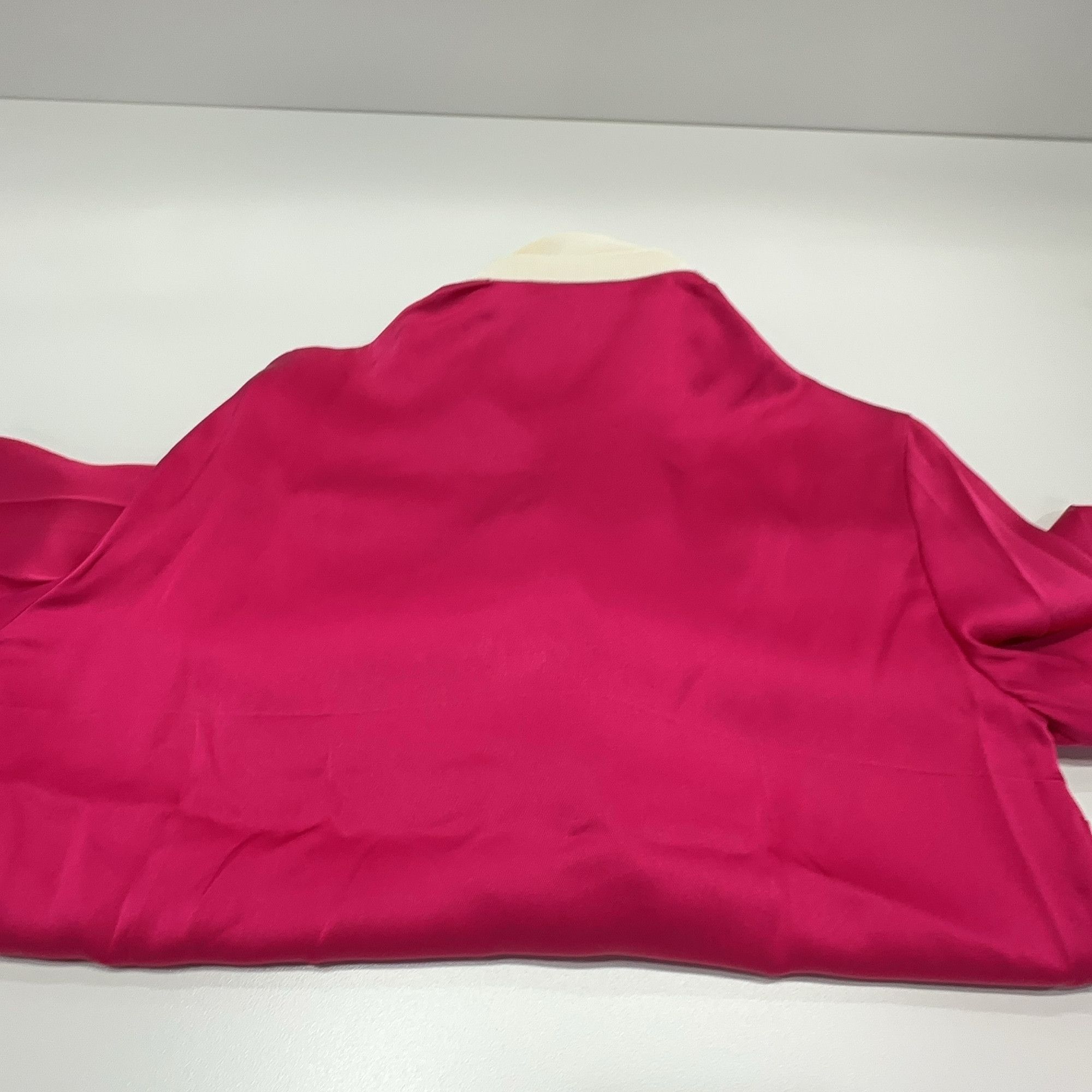 Gucci Gucci Silk Bow Button Up Shirt Size 40 Size S / US 4 / IT 40 - 15 Thumbnail