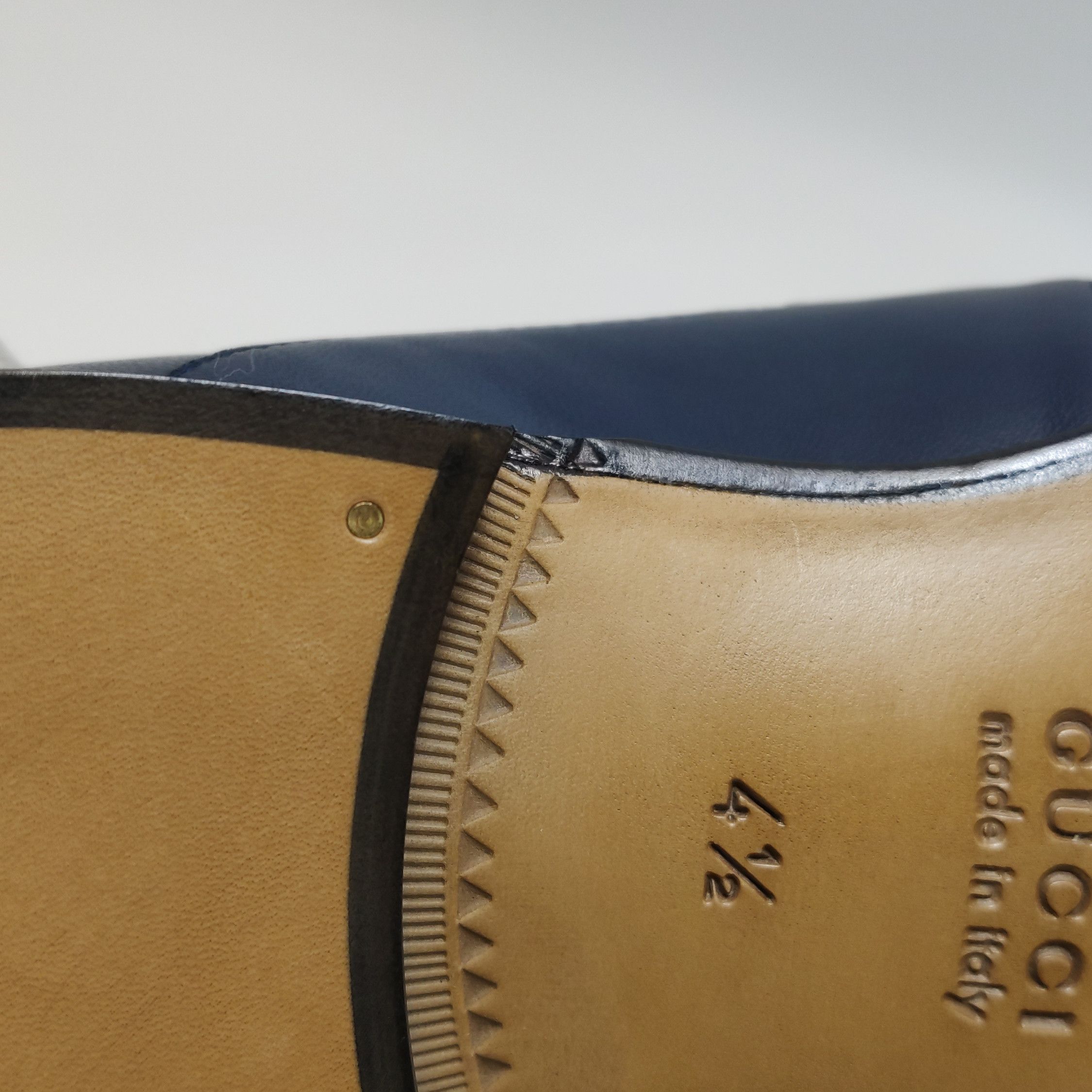 Gucci Gucci Men 5.5 Leather Size US 5.5 / EU 38 - 11 Thumbnail