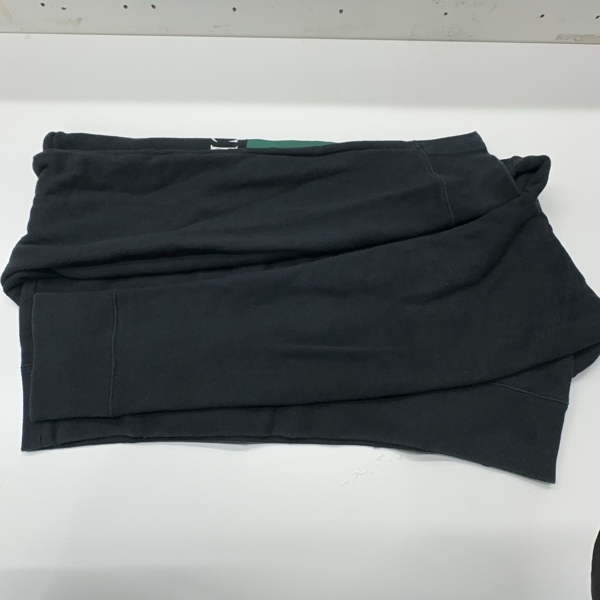 Gucci Gucci Logo Print Sweatshirt Size XL Size US XL / EU 56 / 4 - 8 Thumbnail