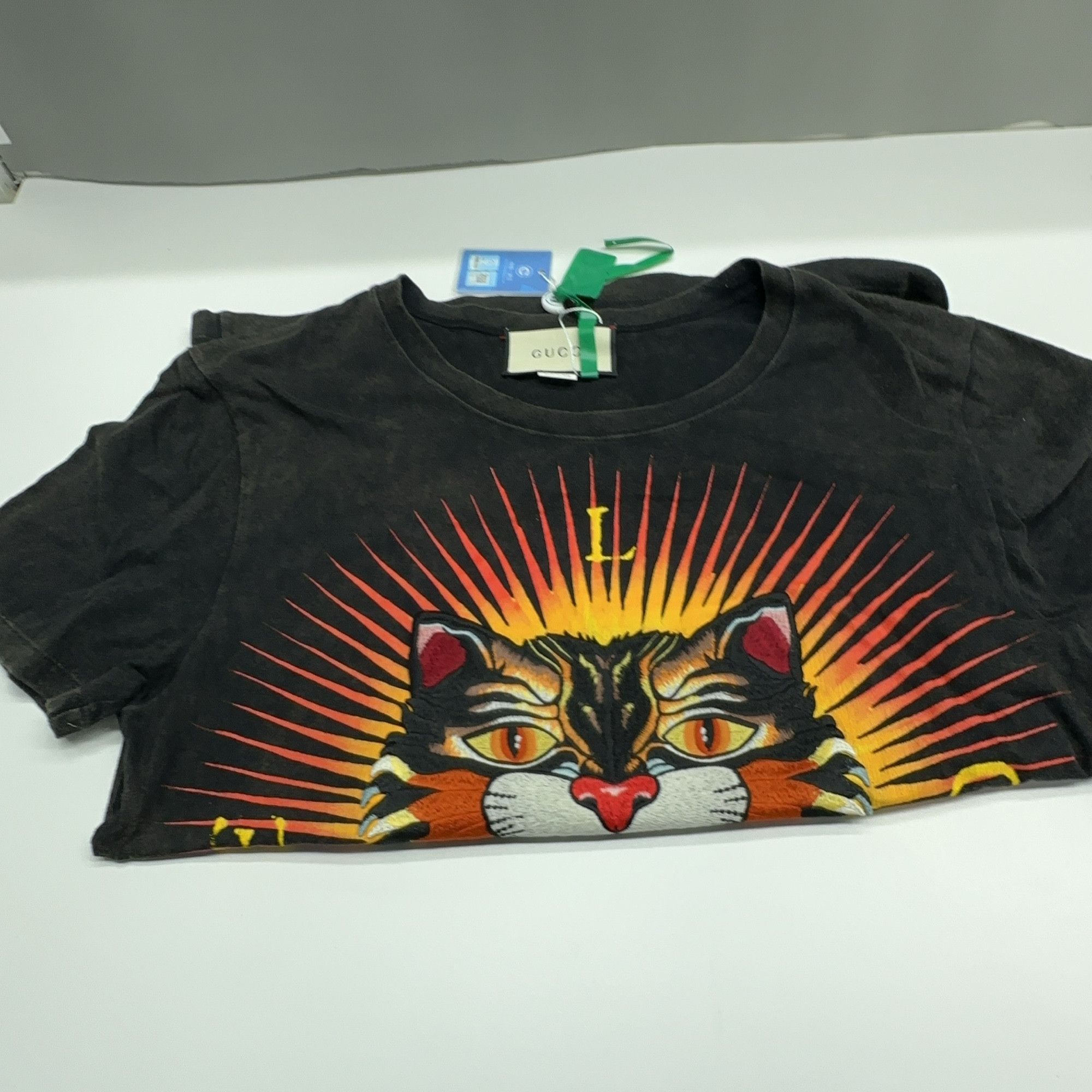 Gucci Gucci Modern Future Tiger Graphic T-Shirt Size XS Size US XS / EU 42 / 0 - 8 Thumbnail