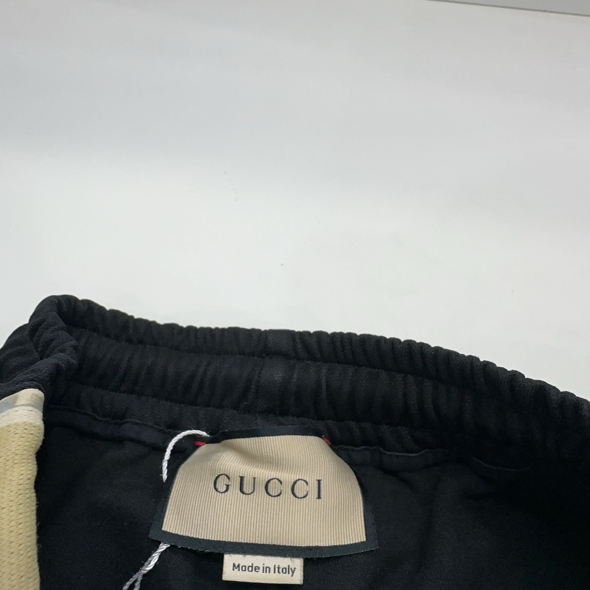 Gucci Gucci Logo Tape Drawstring Shorts Size XS Size US 28 / EU 44 - 3 Thumbnail
