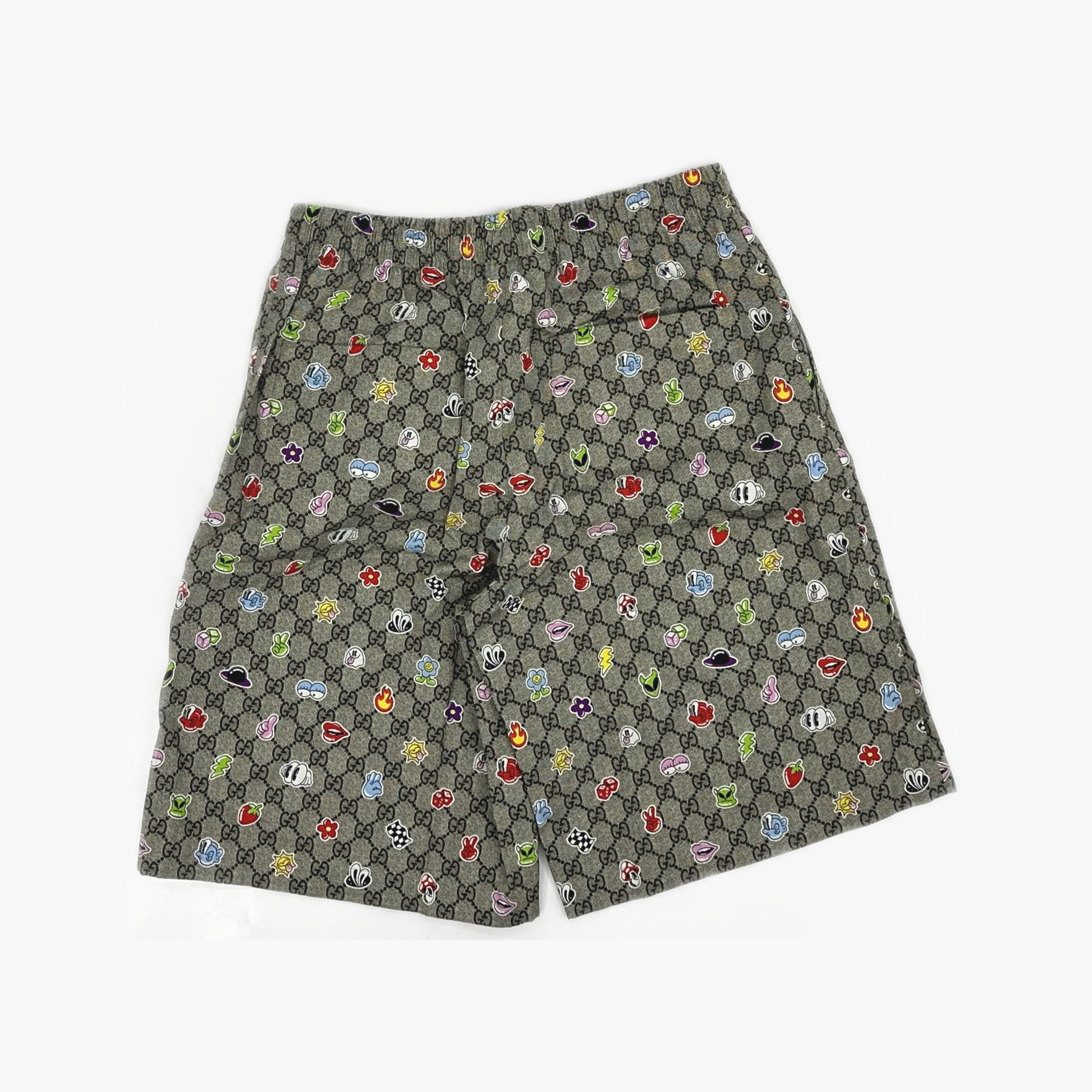 Gucci Gucci Logo Sticker Print Shorts Size 28 Size US 28 / EU 44 - 2 Thumbnail