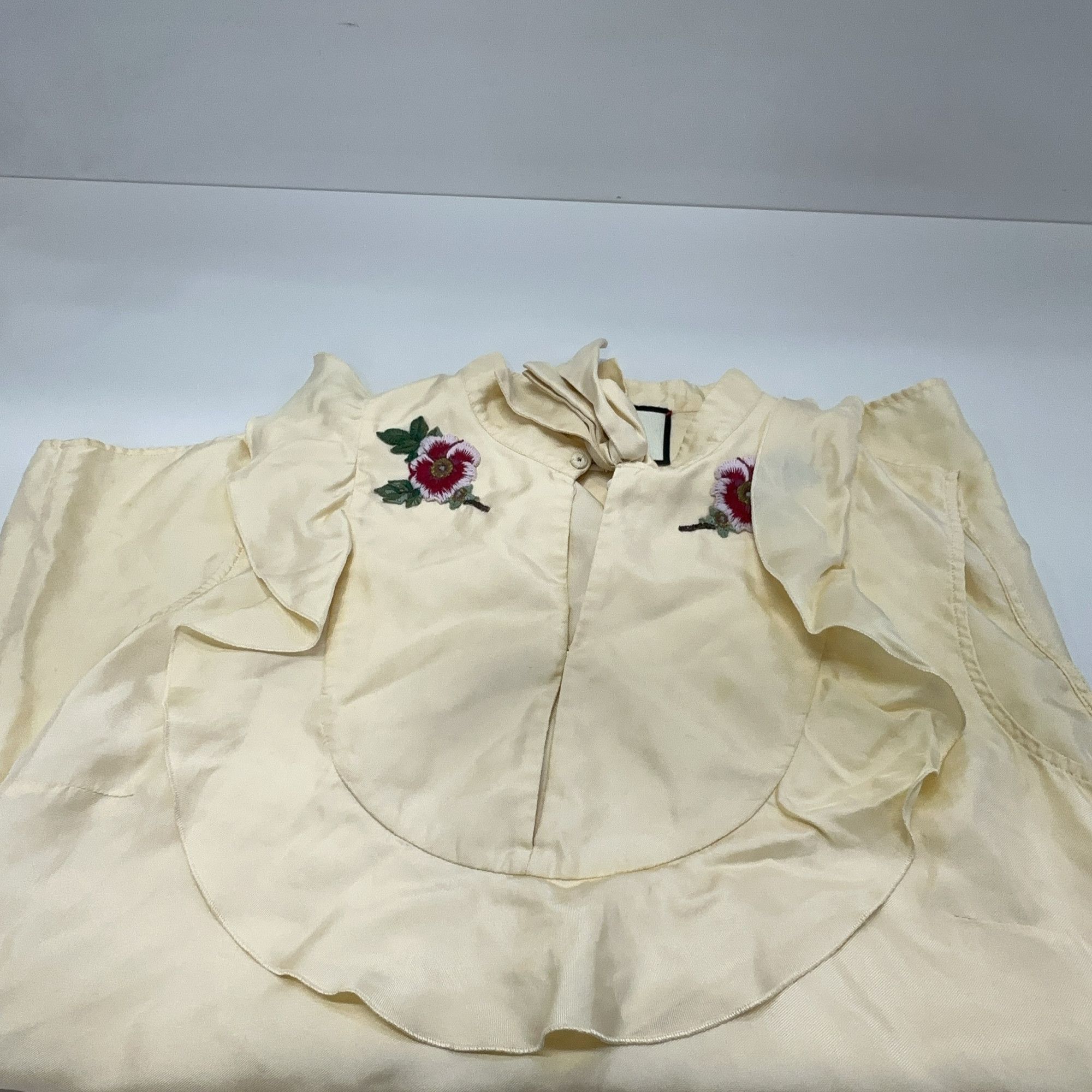 Gucci Gucci Embroidered Ruffle Sleeveless Blouse Size 40 Size S / US 4 / IT 40 - 7 Thumbnail