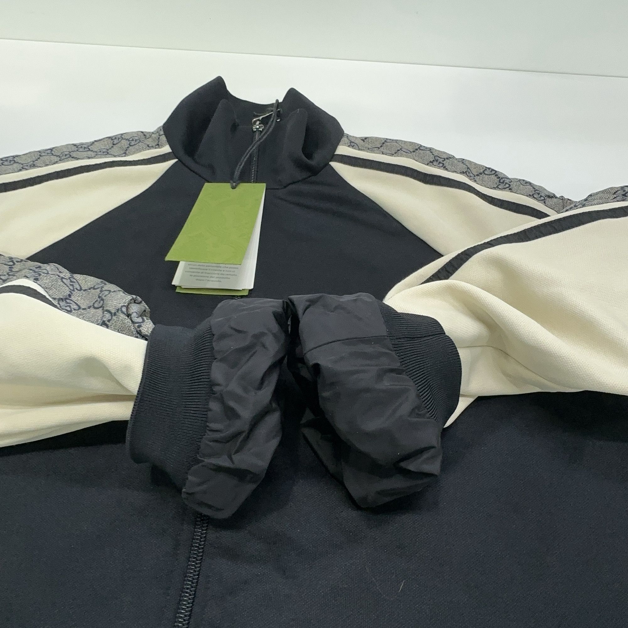 Gucci Gucci GG Logo Sleeve Track Jacket Black Size M Size US M / EU 48-50 / 2 - 8 Thumbnail