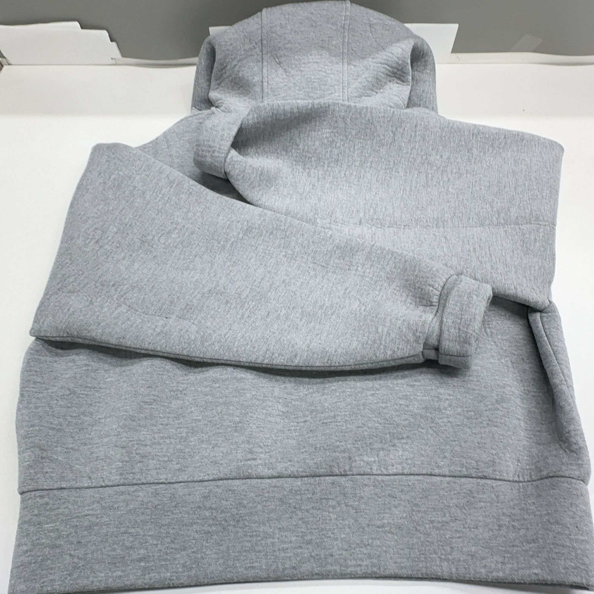 Gucci Gucci Logo Embroidered Hoodie XS Size XS / US 0-2 / IT 36-38 - 7 Thumbnail