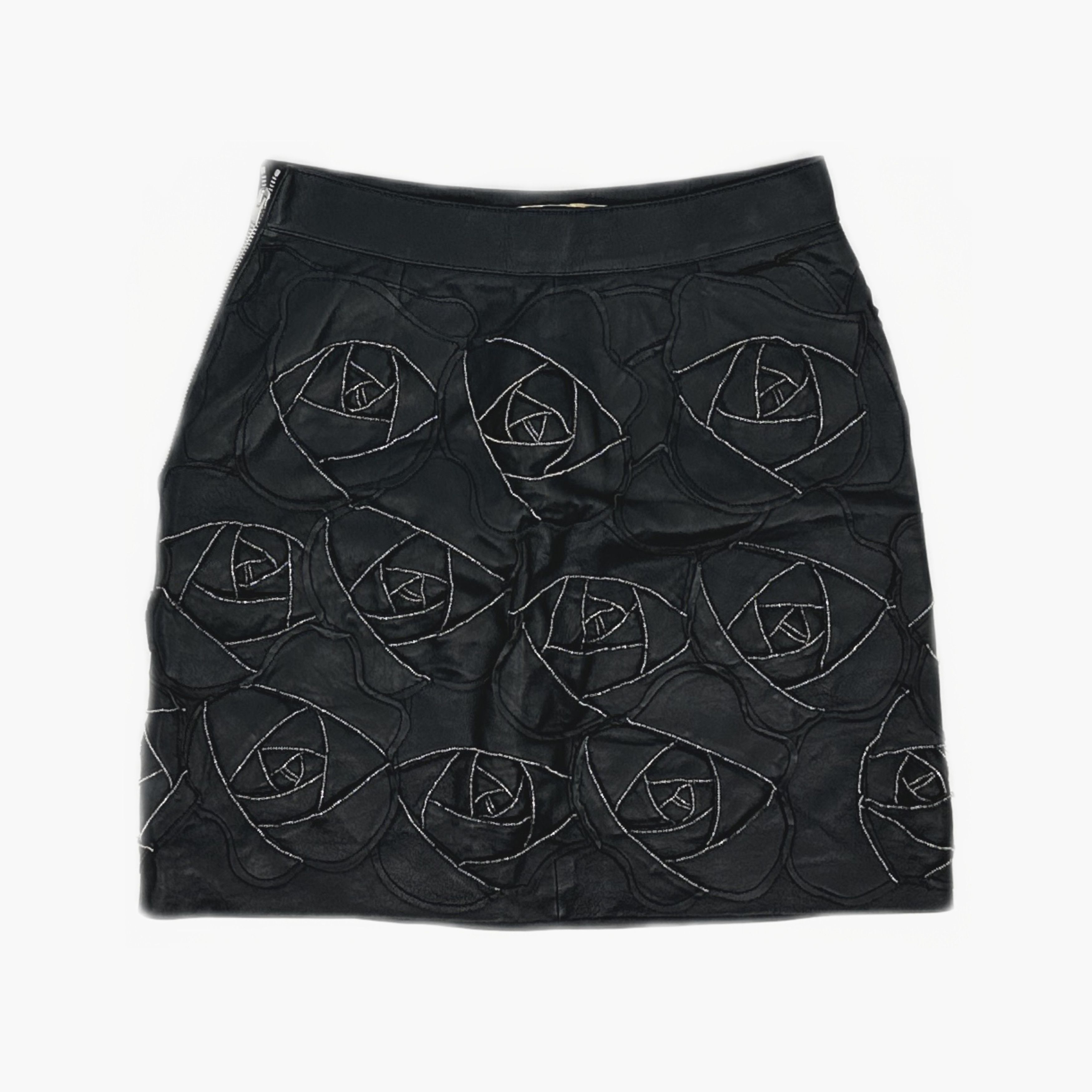 Saint Laurent Paris Saint Laurent Leather Rose Applique Mini Skirt Size 36 Size 26" / US 2 / IT 38 - 2 Thumbnail