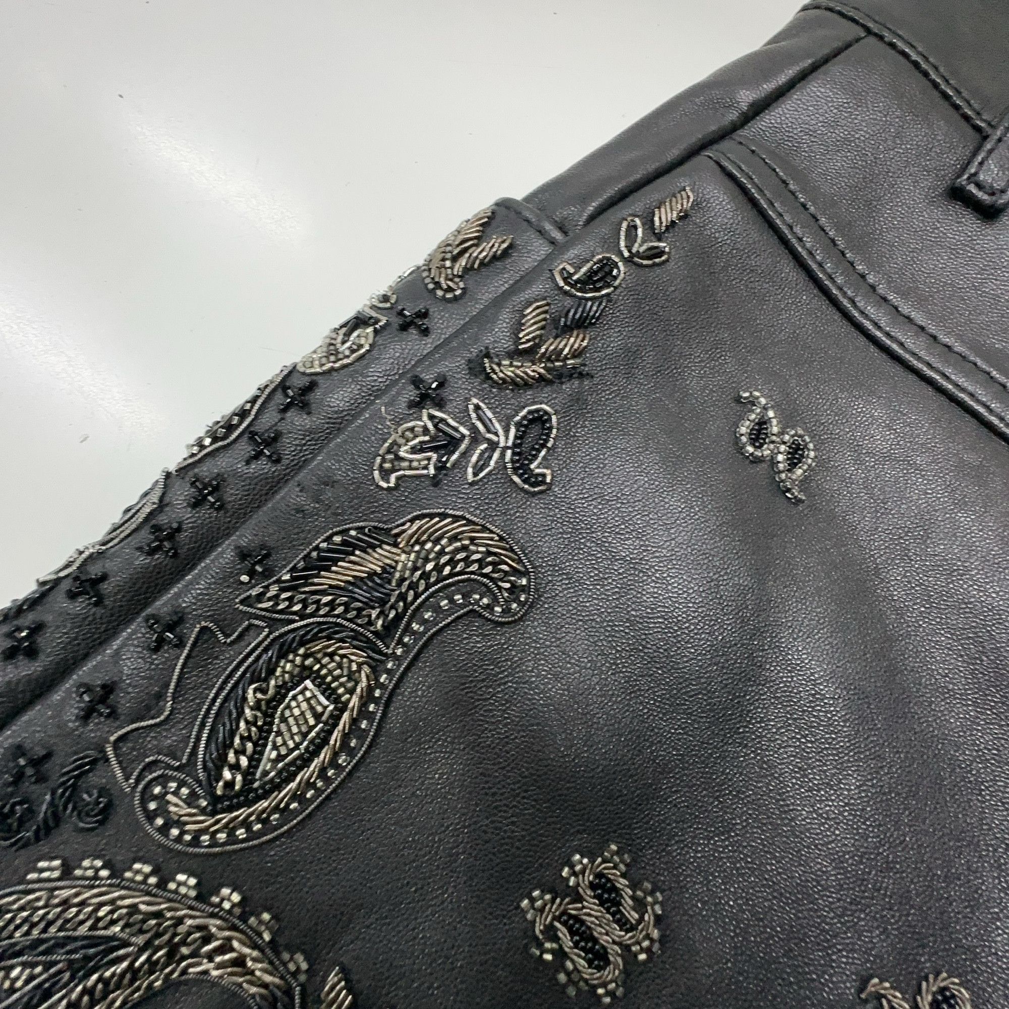 Saint Laurent Paris Saint Laurent Embellished Leather Shorts F38 Size 27" / US 4 / IT 40 - 7 Thumbnail