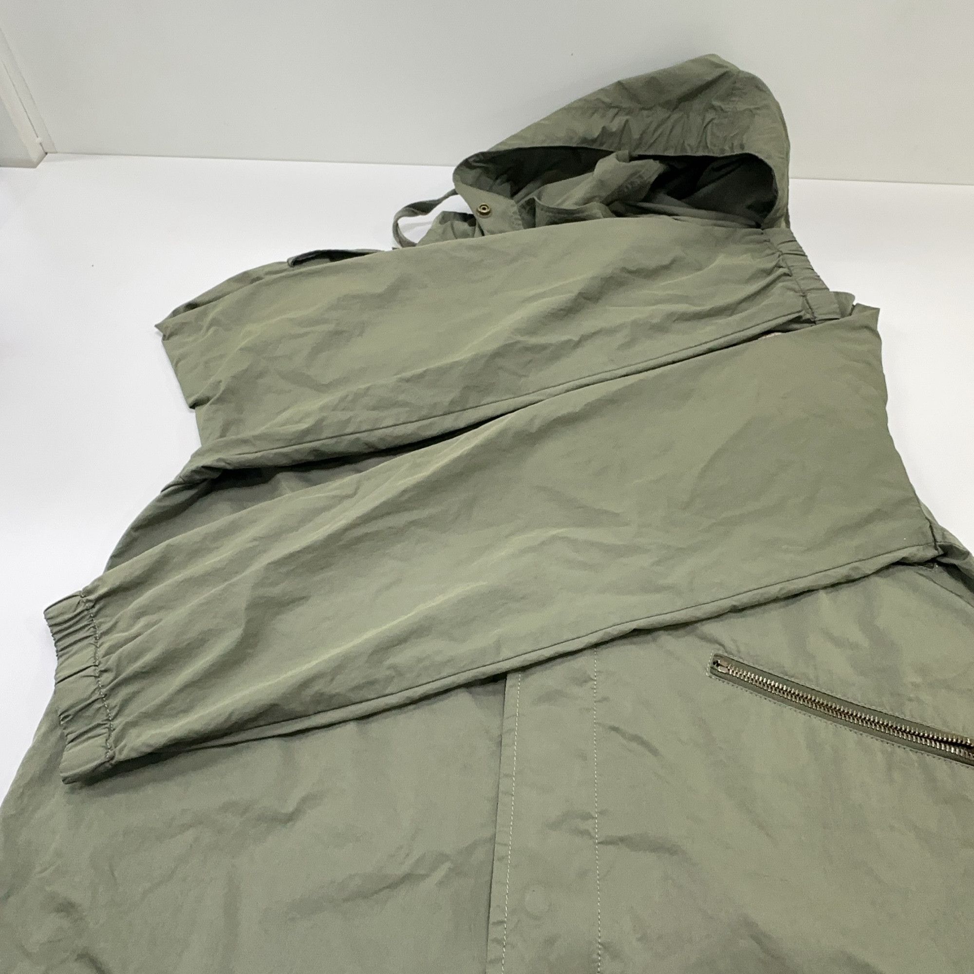 Saint Laurent Paris Saint Laurent Green Hooded Light Jacket Size 46 Size US S / EU 44-46 / 1 - 8 Thumbnail