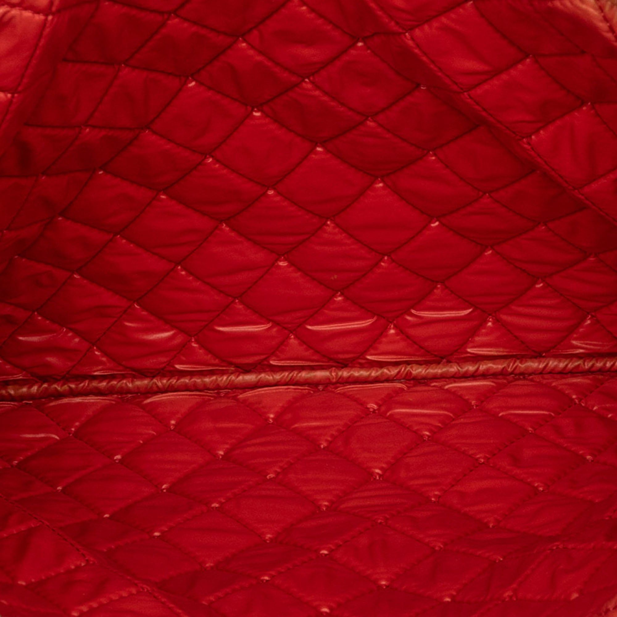 Chanel Large Quilted Lambskin O Case Clutch Size ONE SIZE - 4 Thumbnail