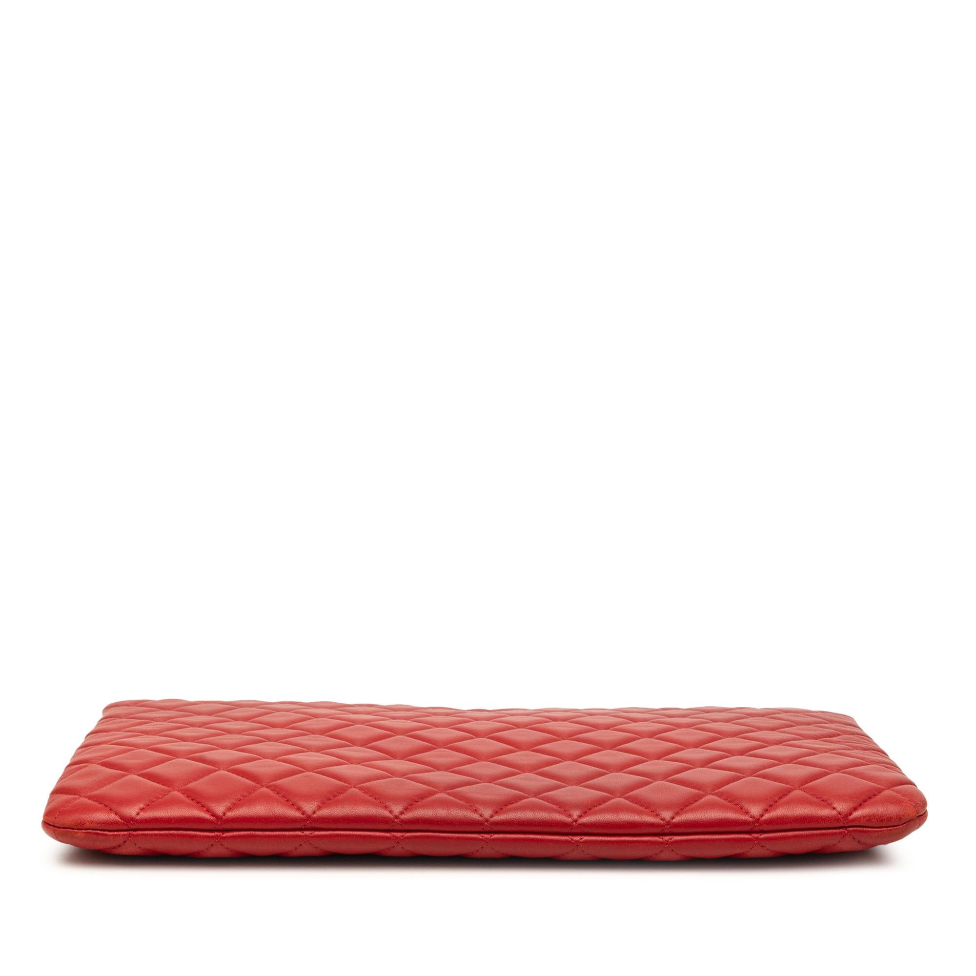 Chanel Large Quilted Lambskin O Case Clutch Size ONE SIZE - 3 Thumbnail