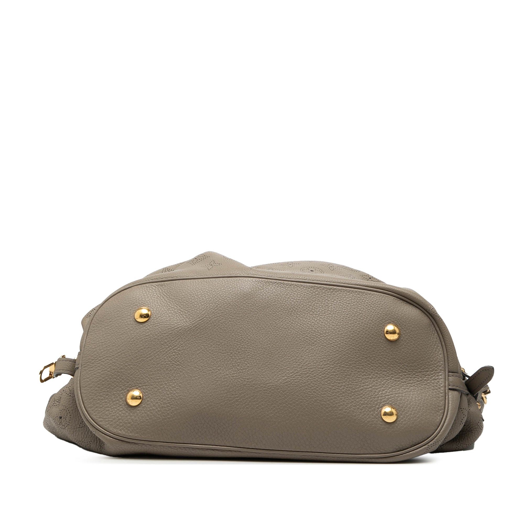 Louis Vuitton Monogram Mahina L Hobo Size ONE SIZE - 3 Thumbnail