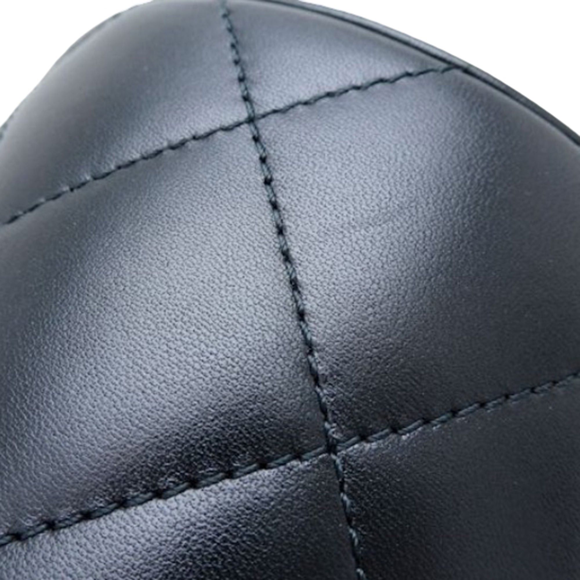 Chanel Small Quilted Lambskin Side Note Vanity Case Size ONE SIZE - 13 Thumbnail
