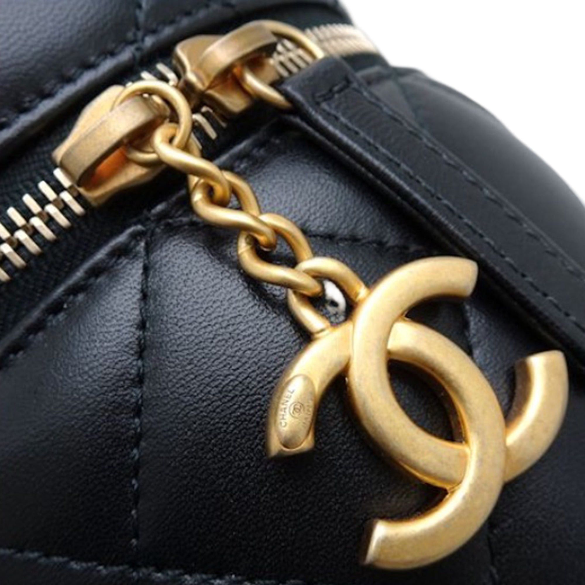 Chanel Small Quilted Lambskin Side Note Vanity Case Size ONE SIZE - 7 Thumbnail