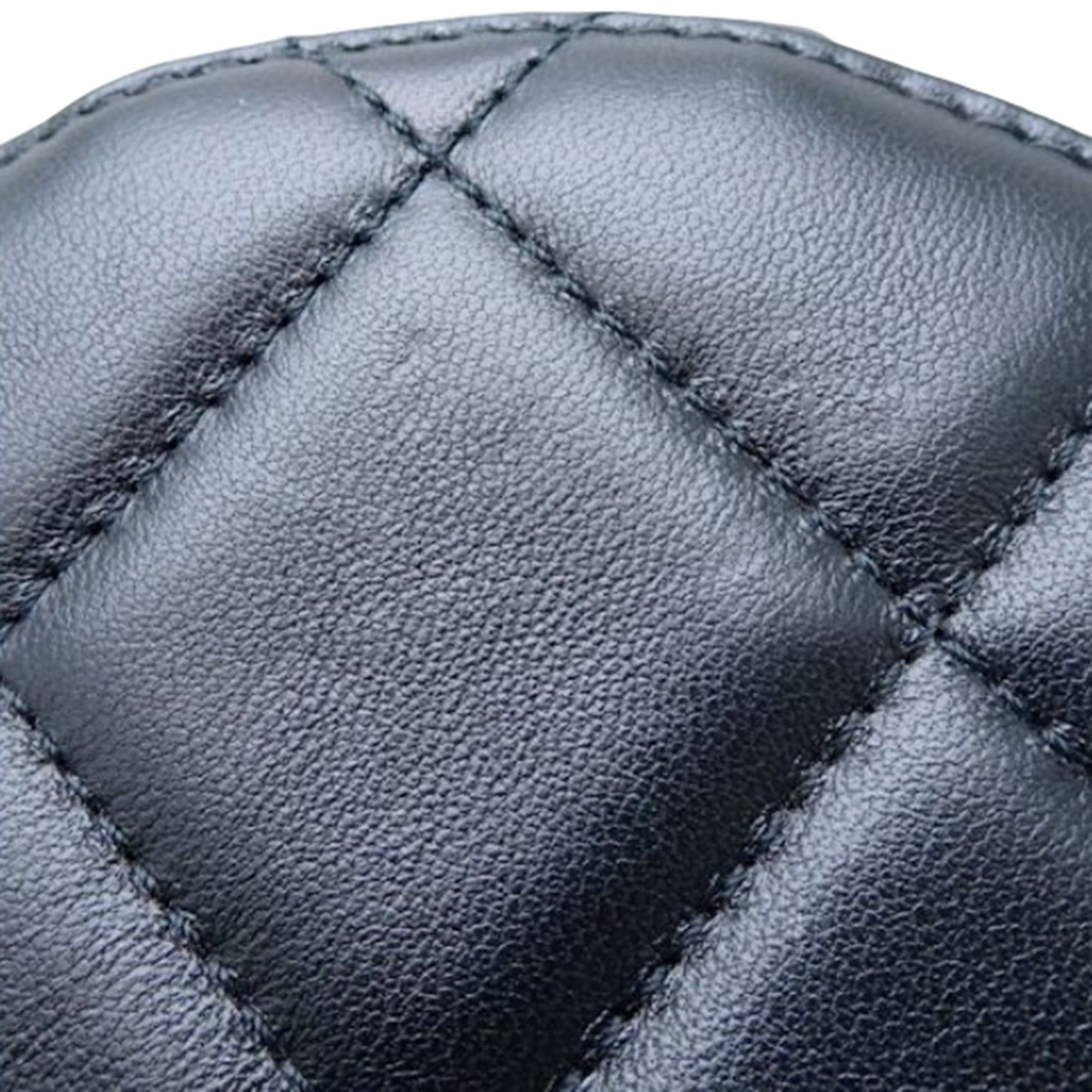 Chanel Small Quilted Lambskin Side Note Vanity Case Size ONE SIZE - 8 Thumbnail