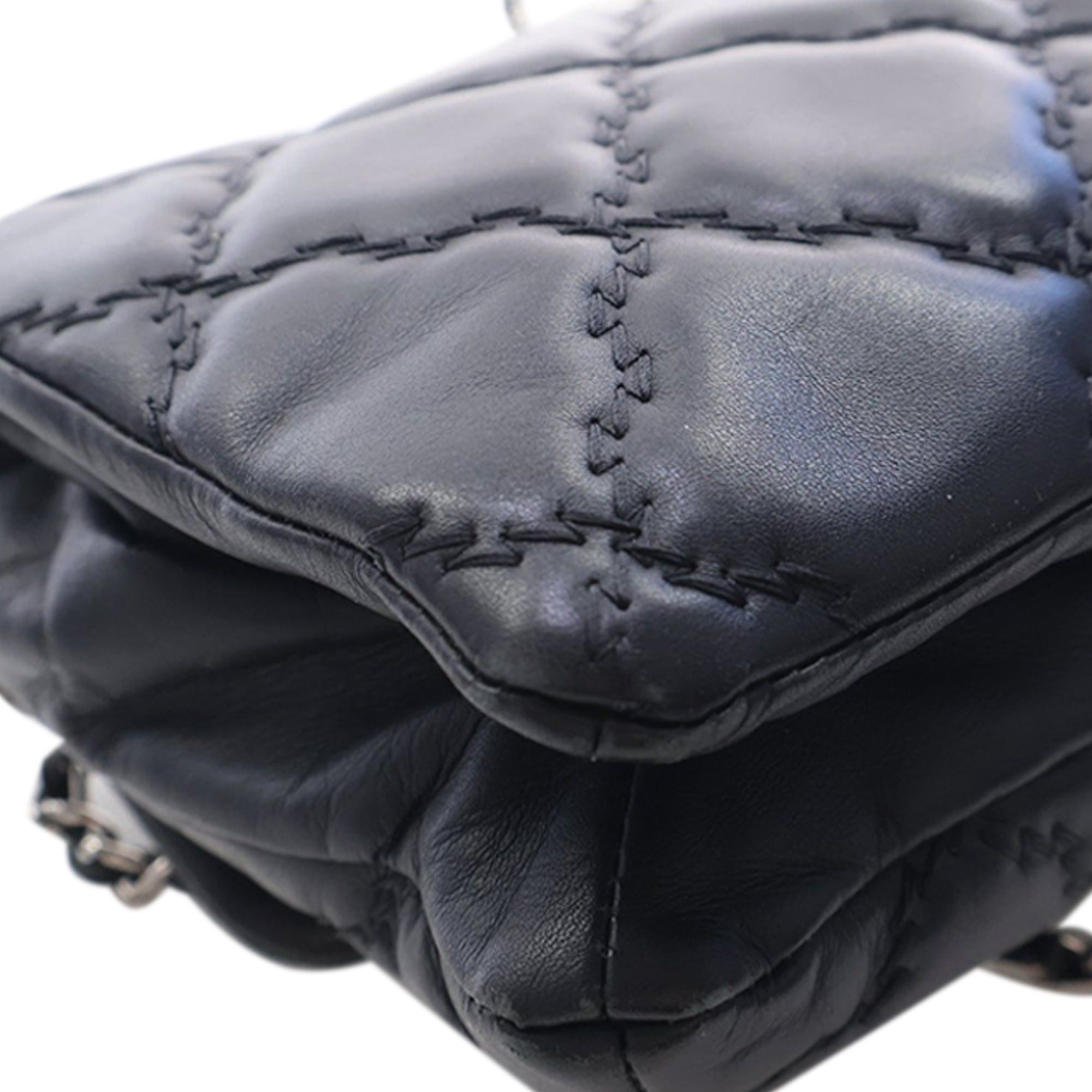 Chanel Mini Lambskin Double Stitch Hamptons Flap Size ONE SIZE - 12 Thumbnail