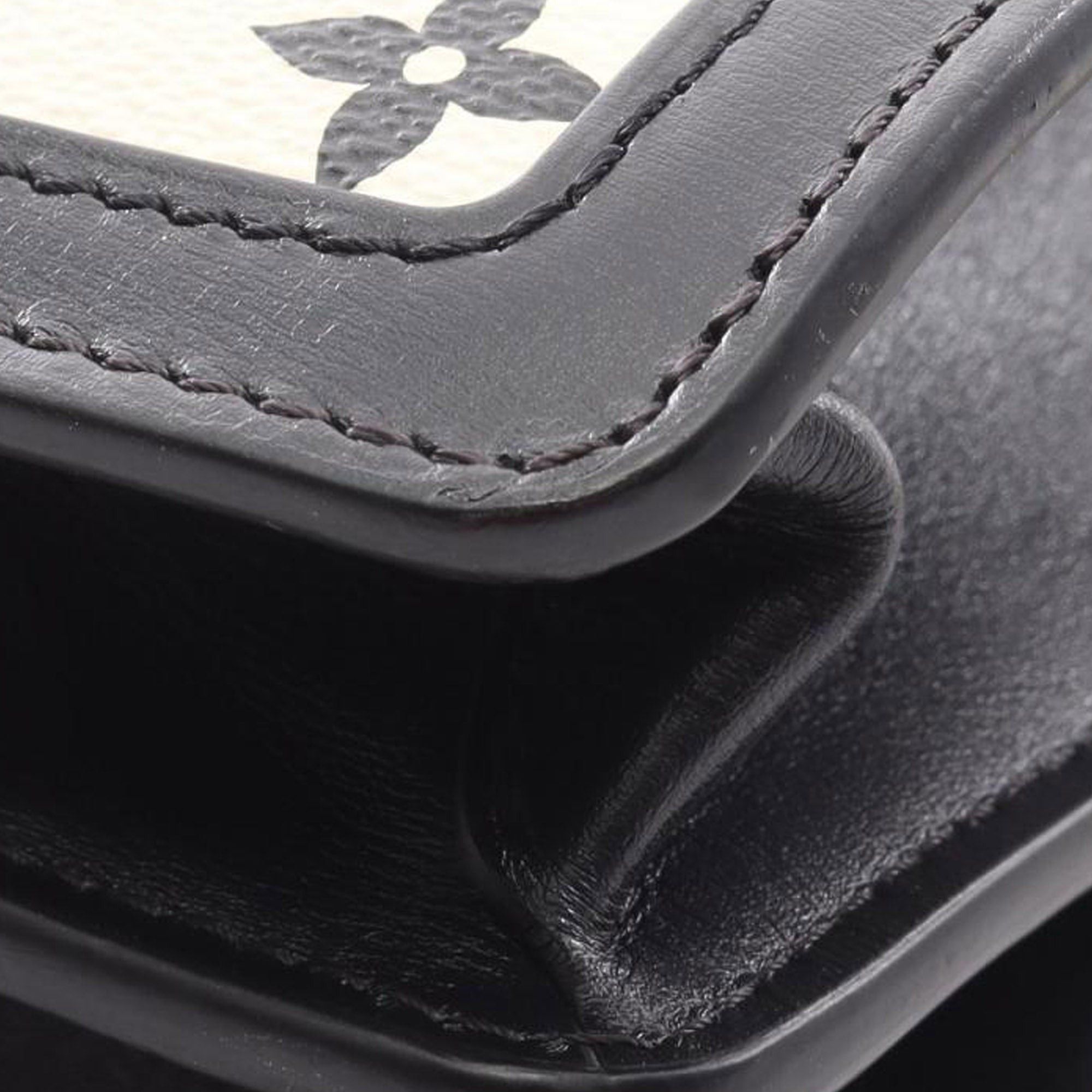 Louis Vuitton Monogram Game On Dauphine MM Size ONE SIZE - 6 Thumbnail