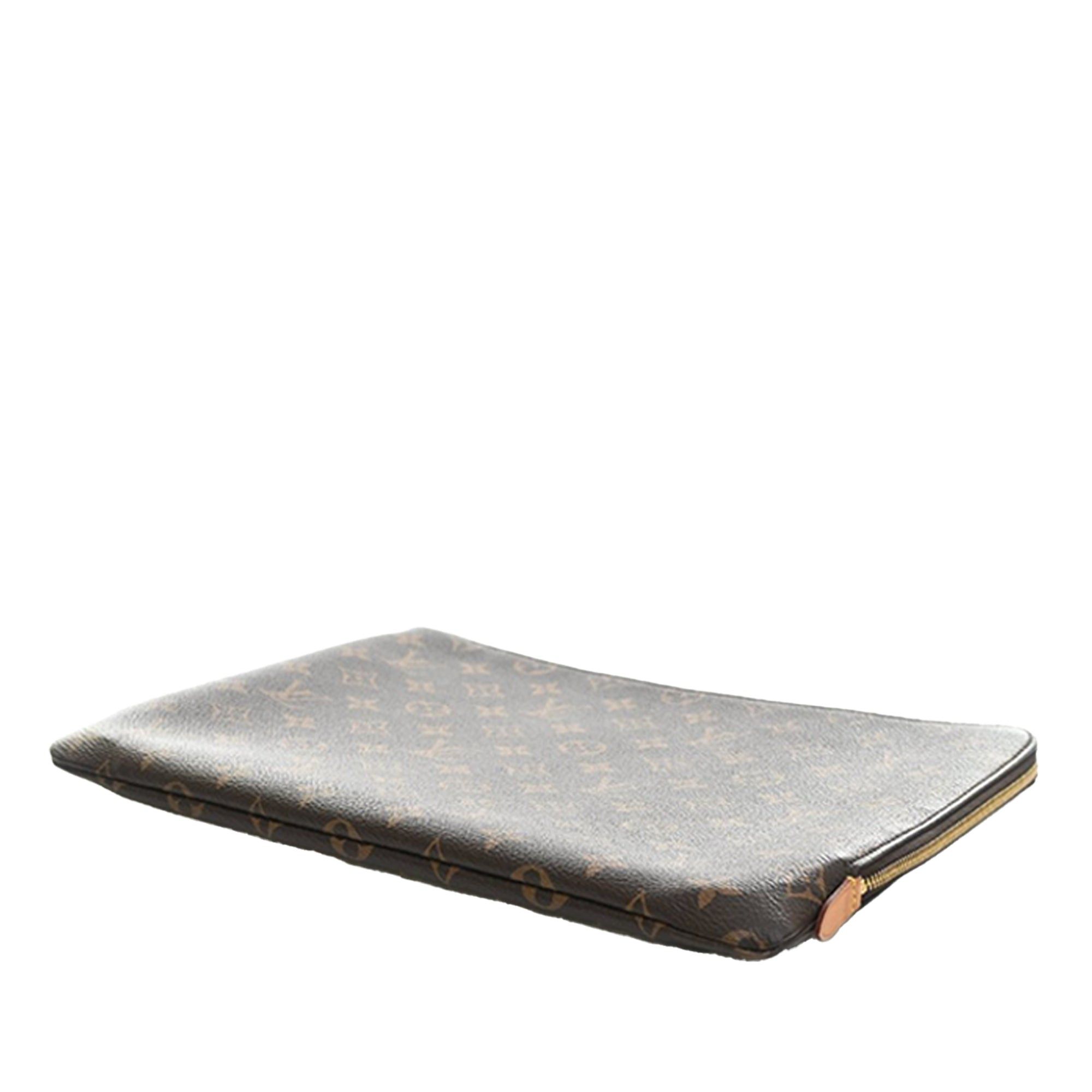 Louis Vuitton Monogram Etui Voyage MM Size ONE SIZE - 9 Thumbnail