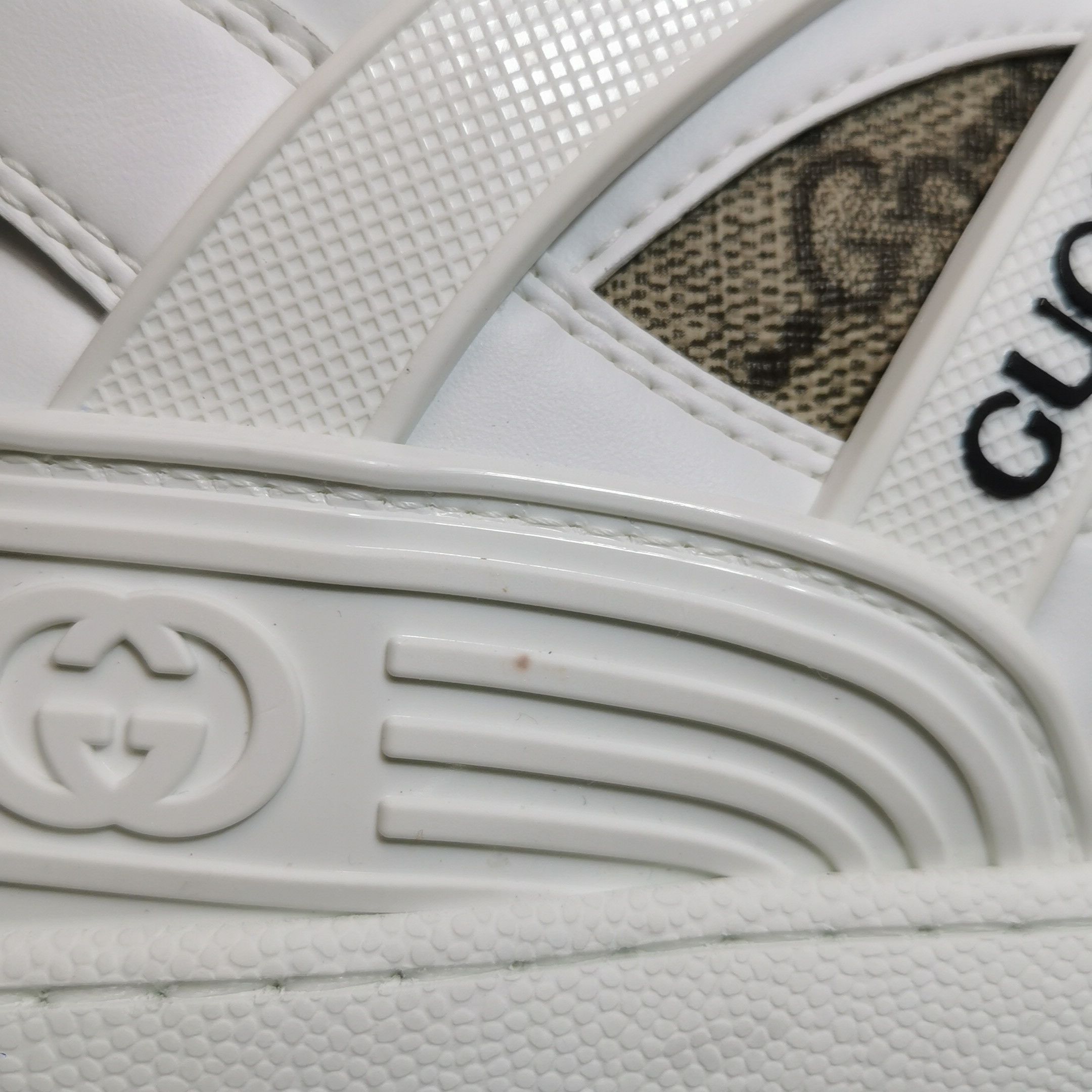 Gucci Gucci Men 6 Lowtop Sneakers Size US 6 / EU 39 - 7 Thumbnail