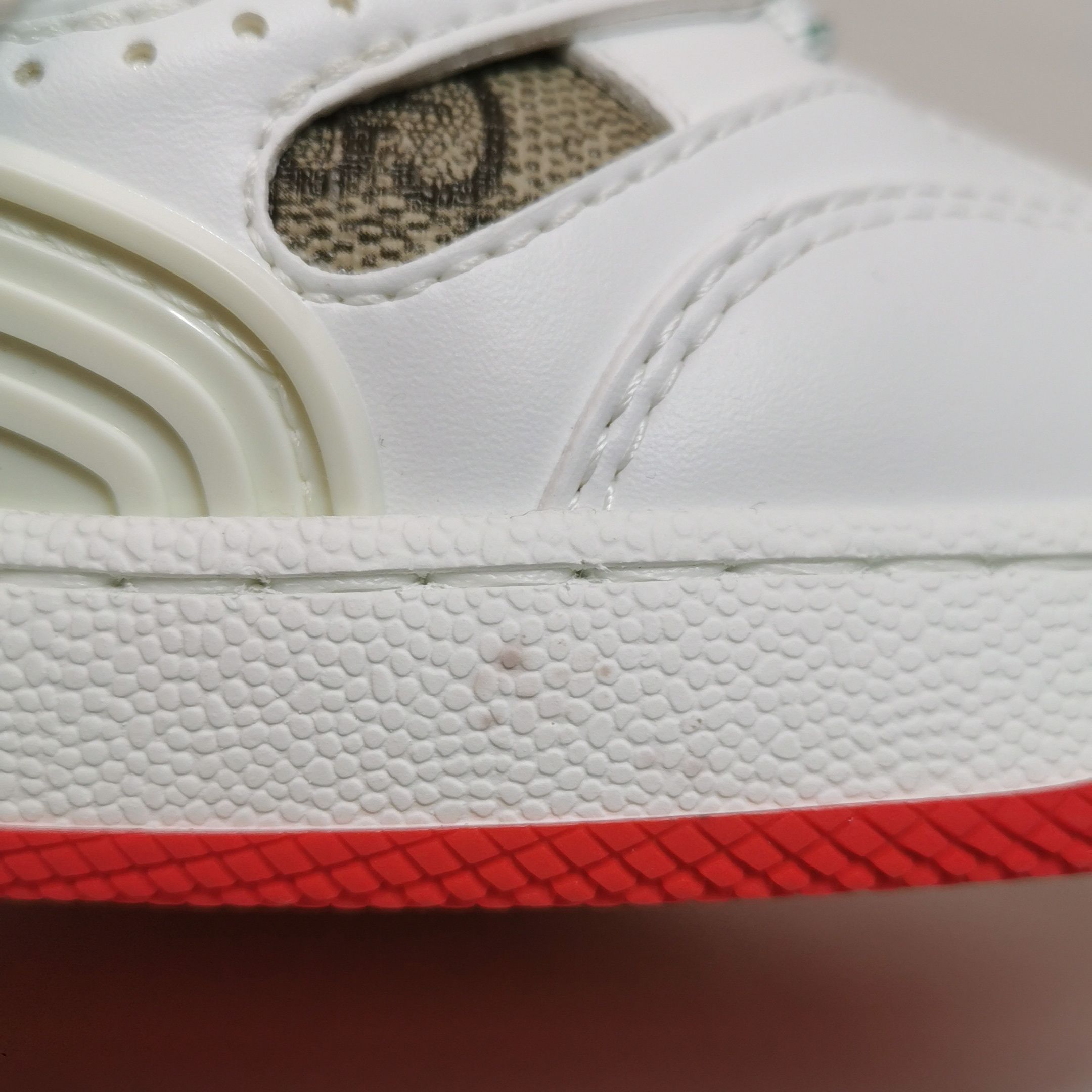 Gucci Gucci Men 6 Lowtop Sneakers Size US 6 / EU 39 - 9 Thumbnail