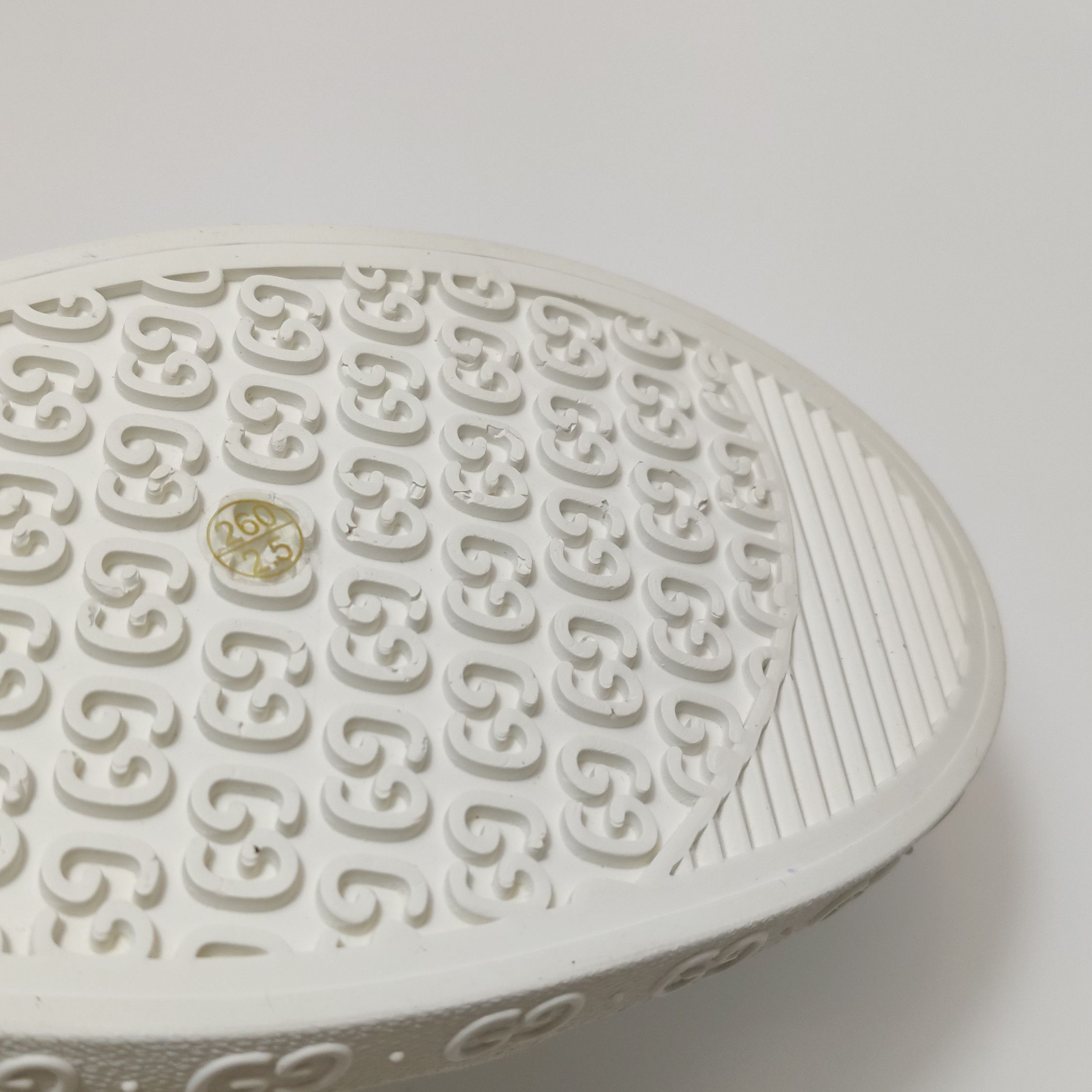 Gucci Gucci Men 10 Lowtop Sneakers Size US 10 / EU 43 - 11 Thumbnail