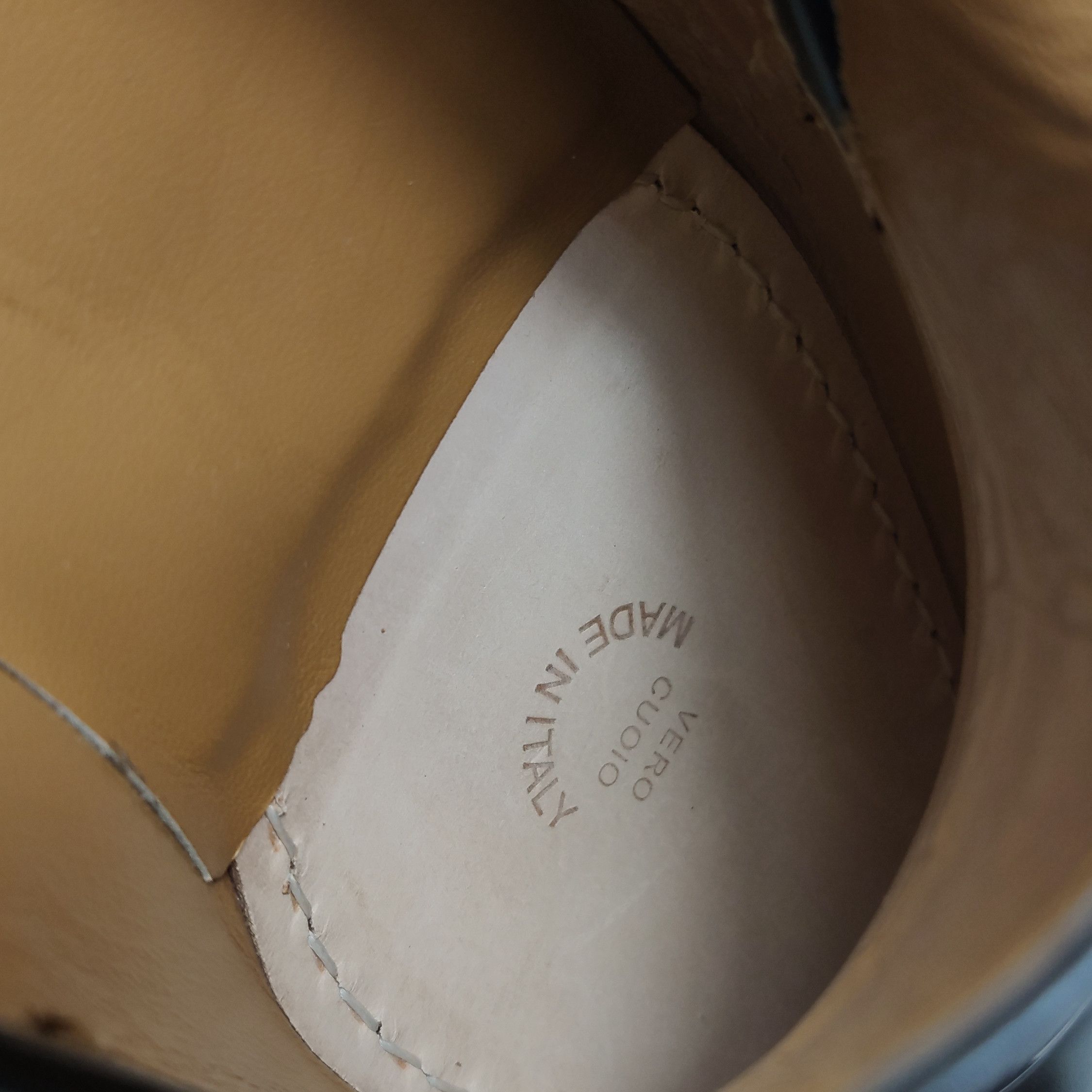 Gucci Gucci Men 7 Leather Size US 7 / EU 40 - 10 Thumbnail