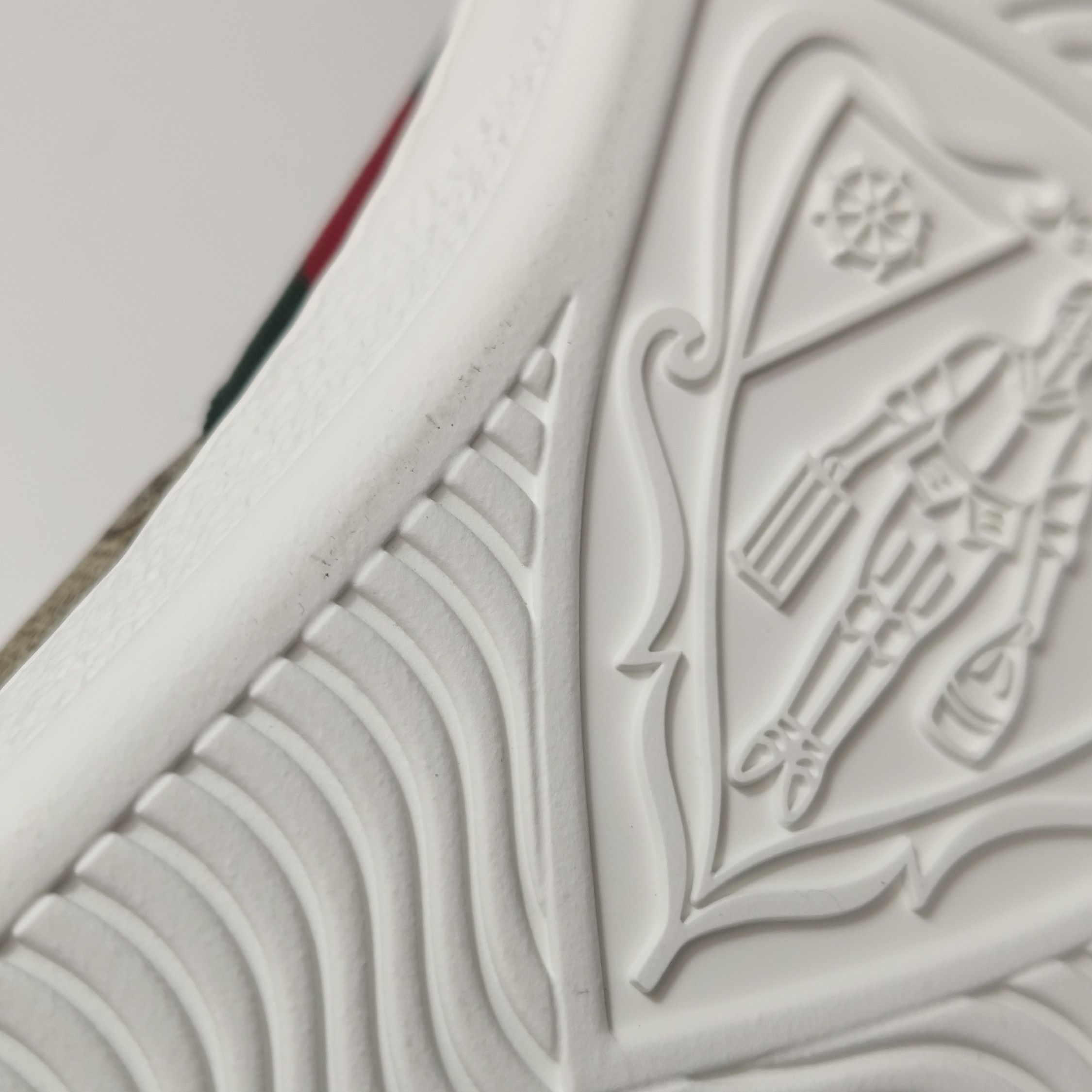 Gucci Gucci Men 12.5 Lowtop Sneakers Size US 12.5 / EU 45-46 - 9 Thumbnail