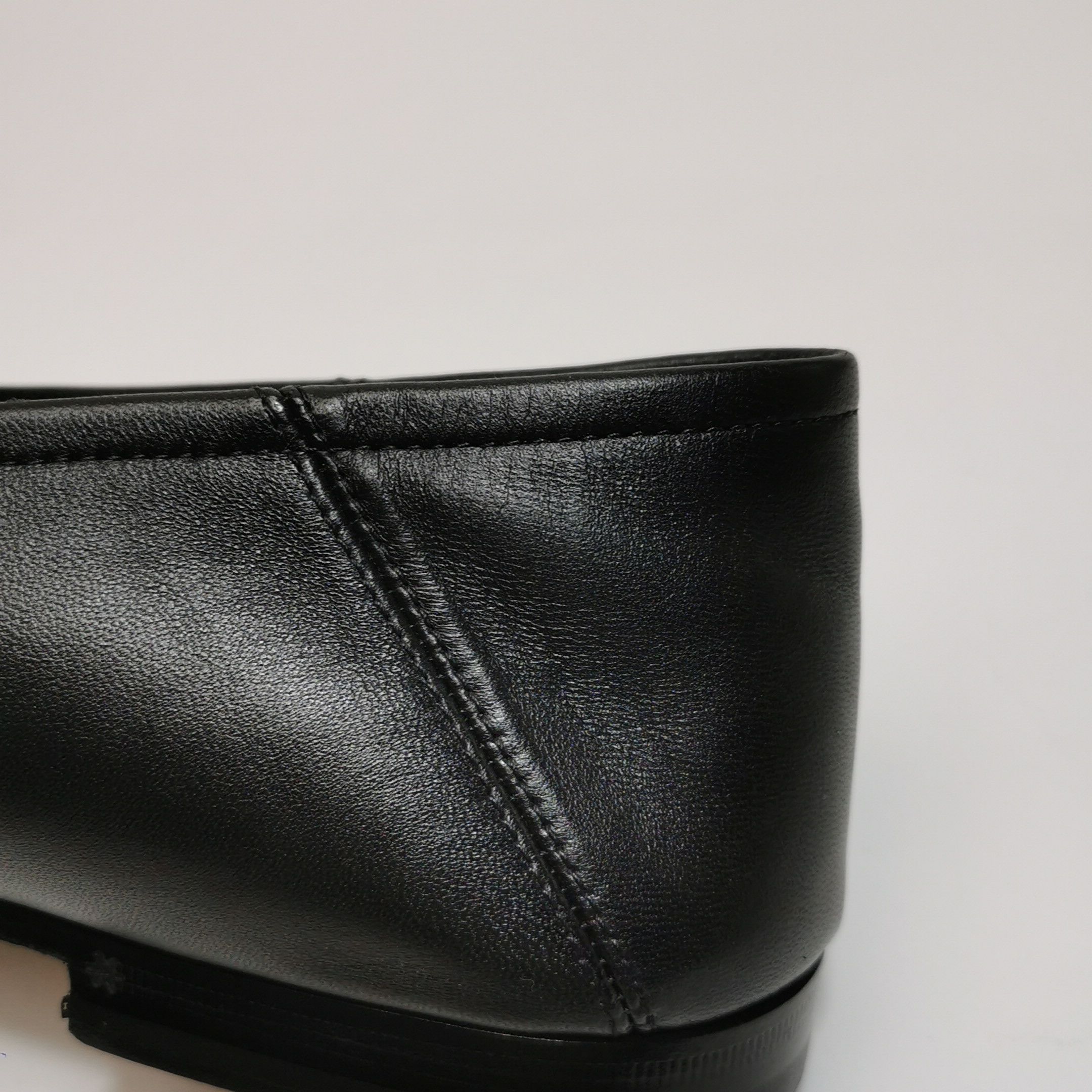 Gucci Gucci Men 10.5 Leather Size US 10.5 / EU 43-44 - 13 Thumbnail