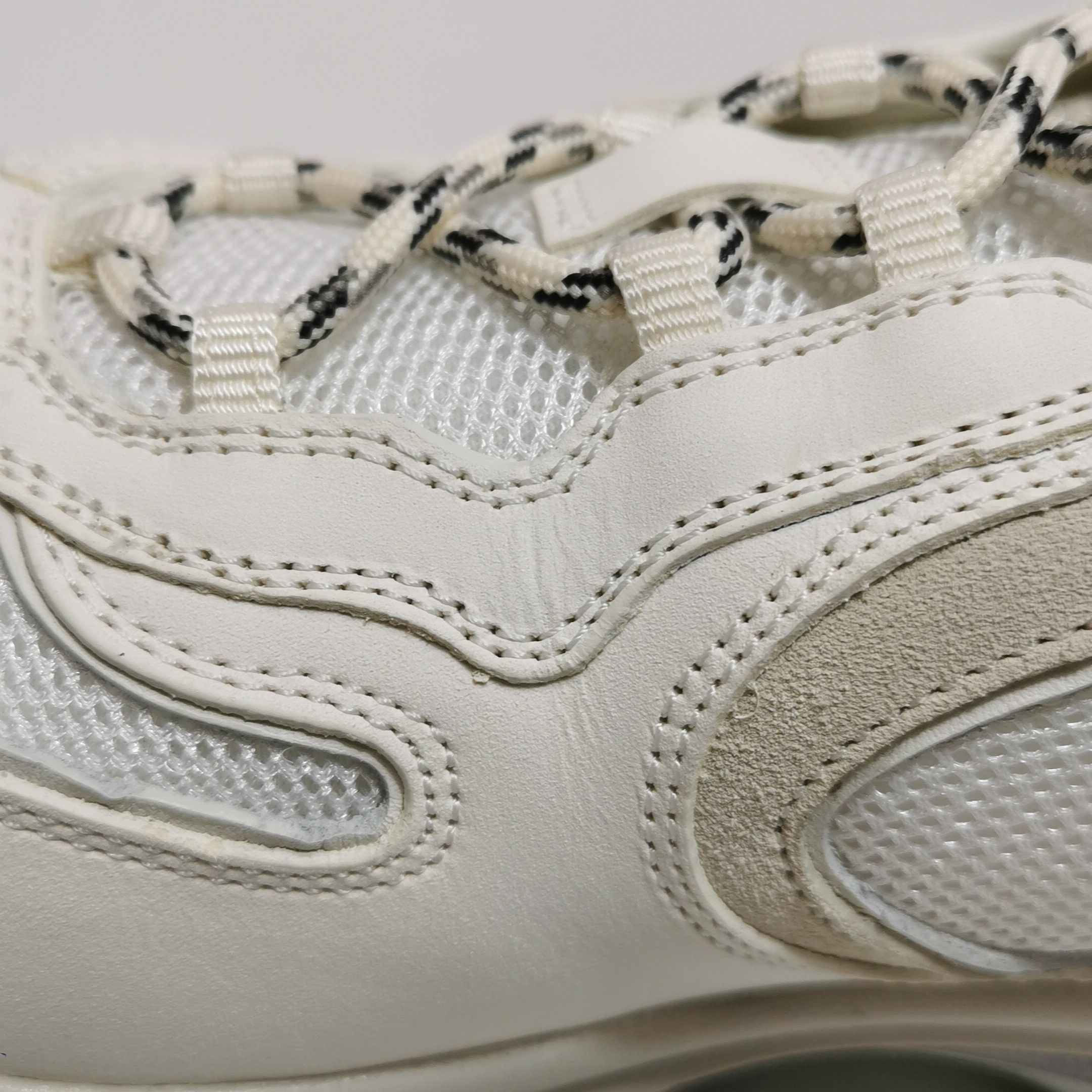 Gucci Gucci Men 10 Lowtop Sneakers Size US 10 / EU 43 - 14 Thumbnail