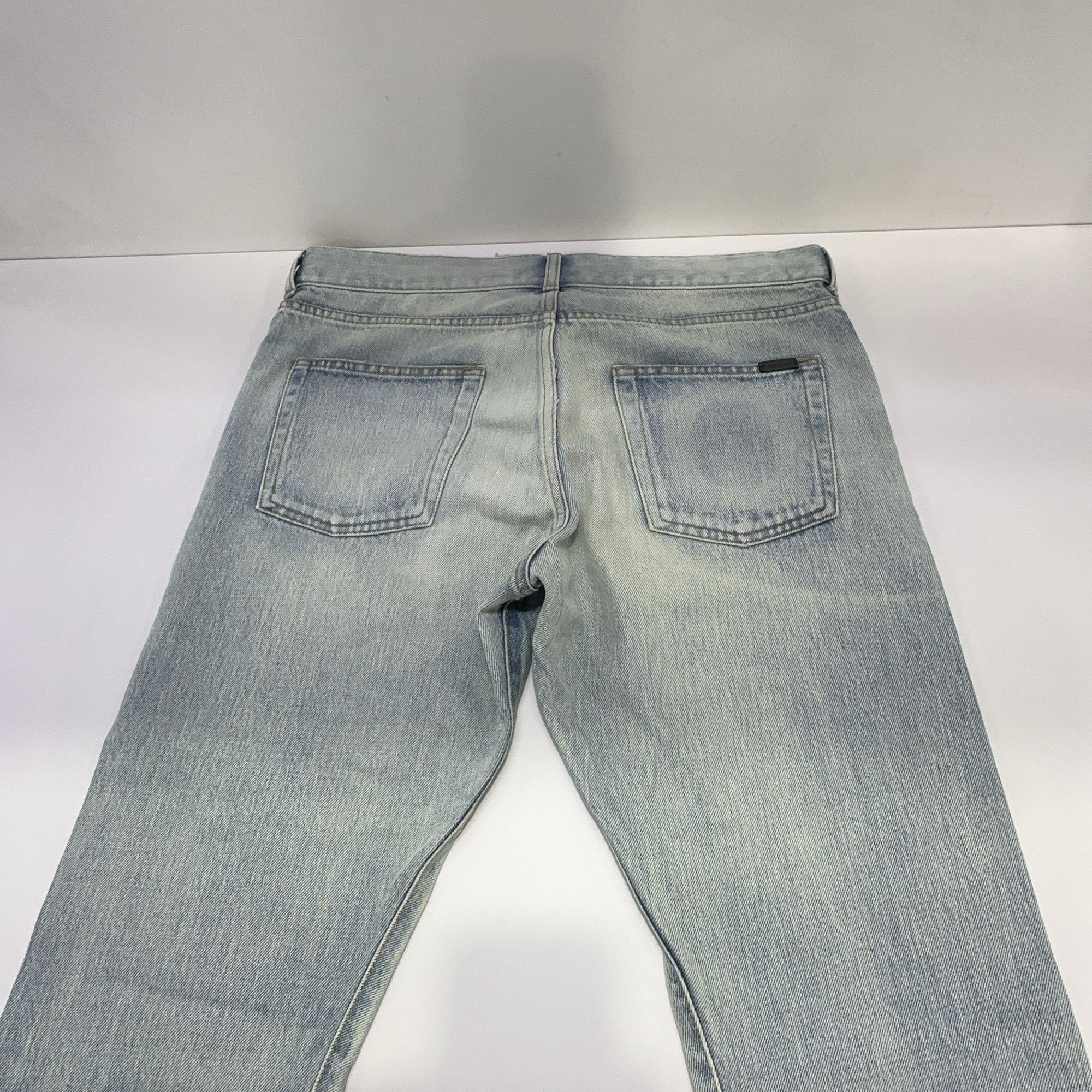 Saint Laurent Paris Saint Laurent Light Wash Denim Jeans Size 32 Size US 32 / EU 48 - 9 Thumbnail