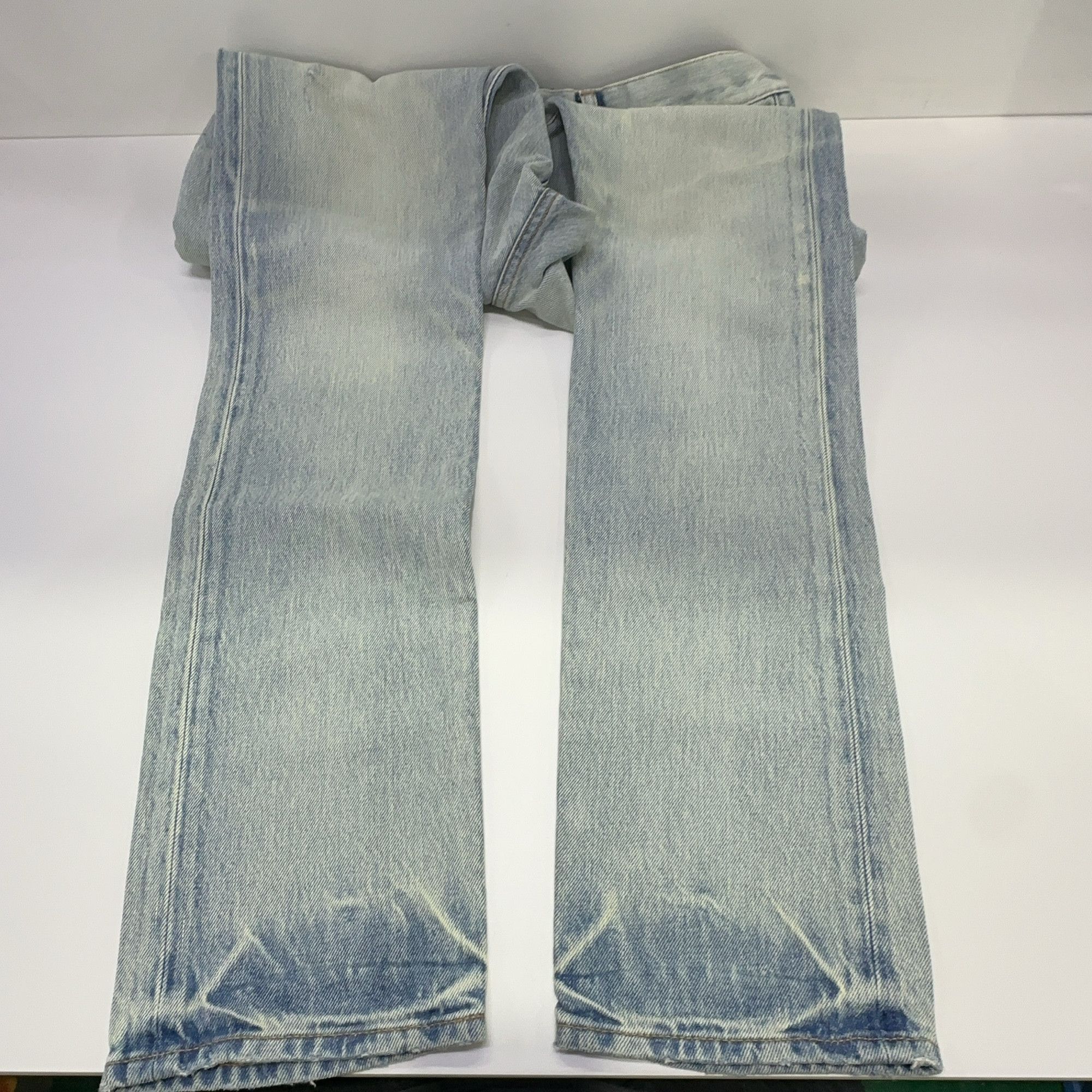 Saint Laurent Paris Saint Laurent Light Wash Denim Jeans Size 32 Size US 32 / EU 48 - 7 Thumbnail