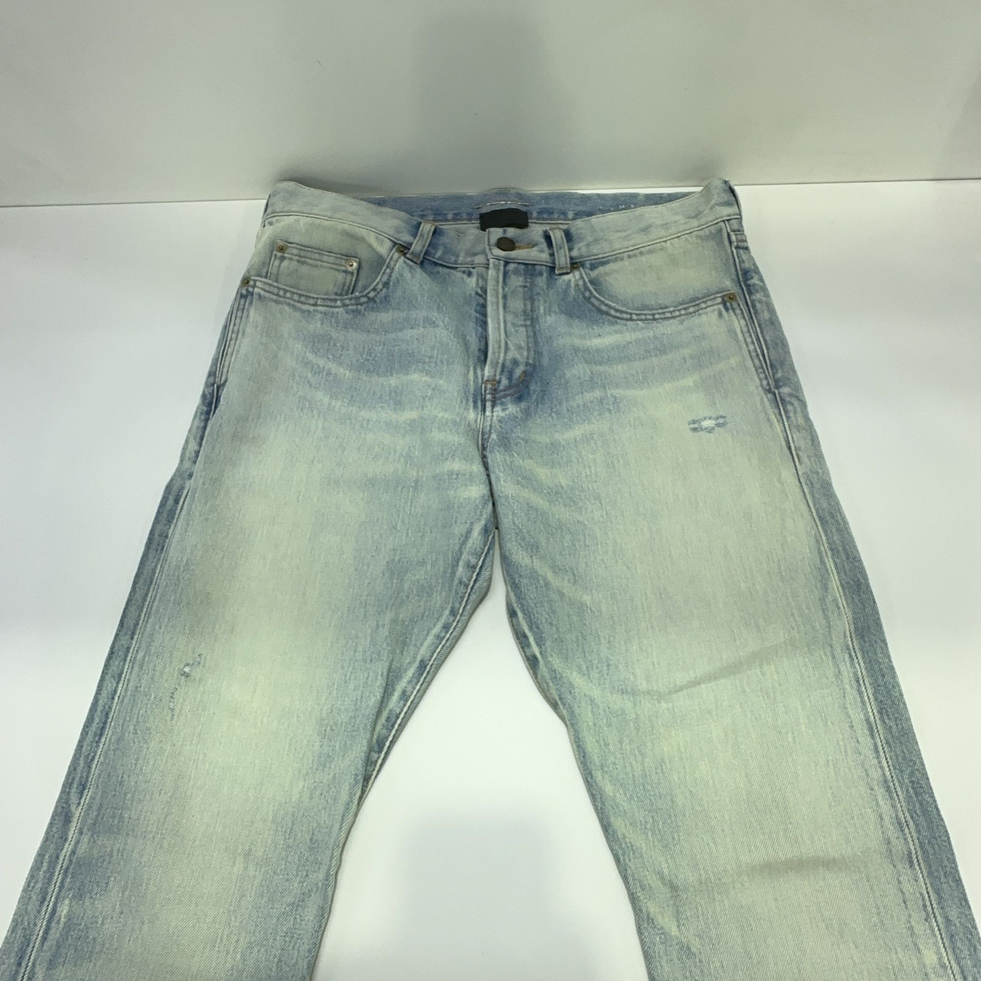 Saint Laurent Paris Saint Laurent Light Wash Denim Jeans Size 32 Size US 32 / EU 48 - 6 Thumbnail
